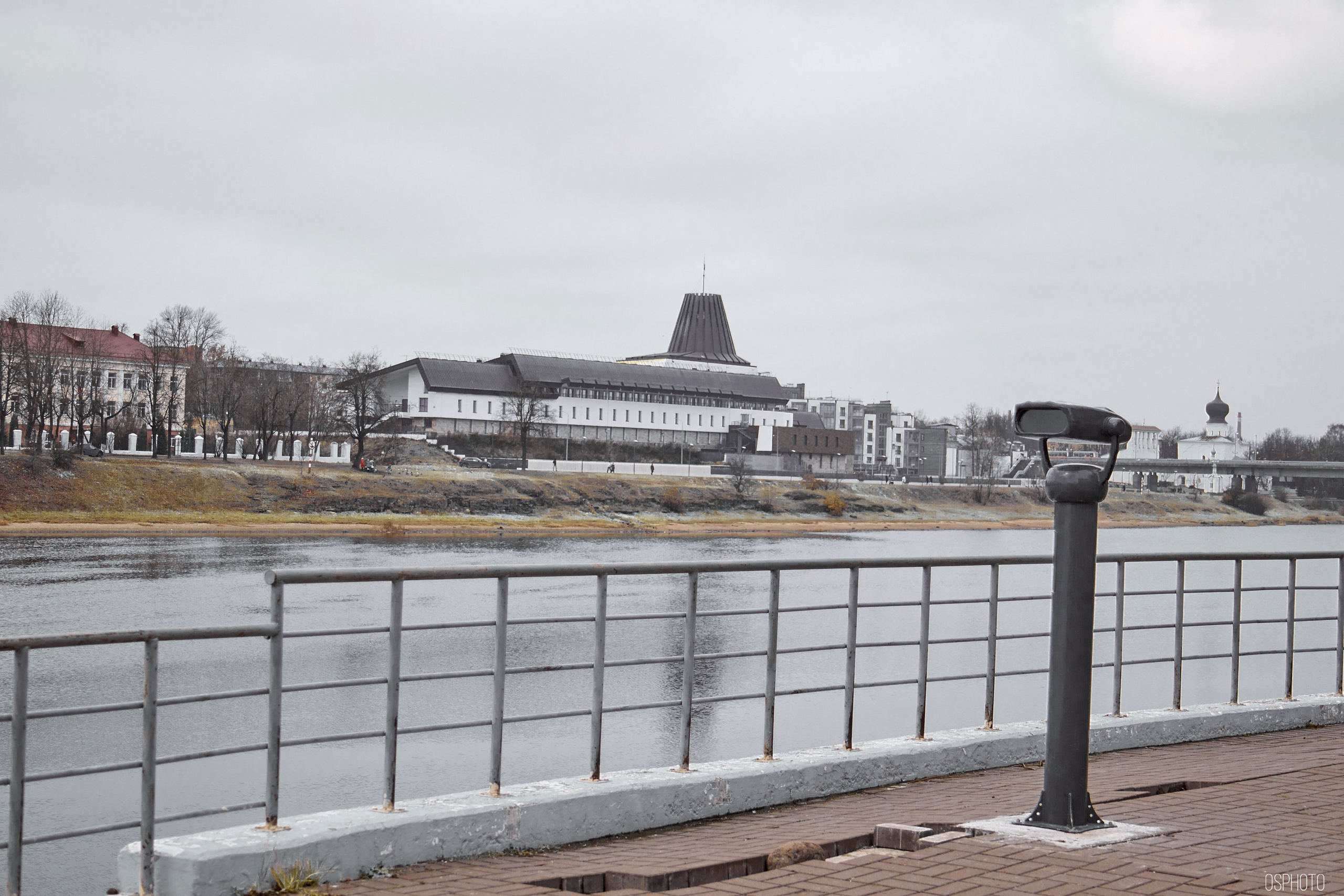 Псков. Ноябрь. Фотографъ Сергѣевъ. Поймать мгновеніе