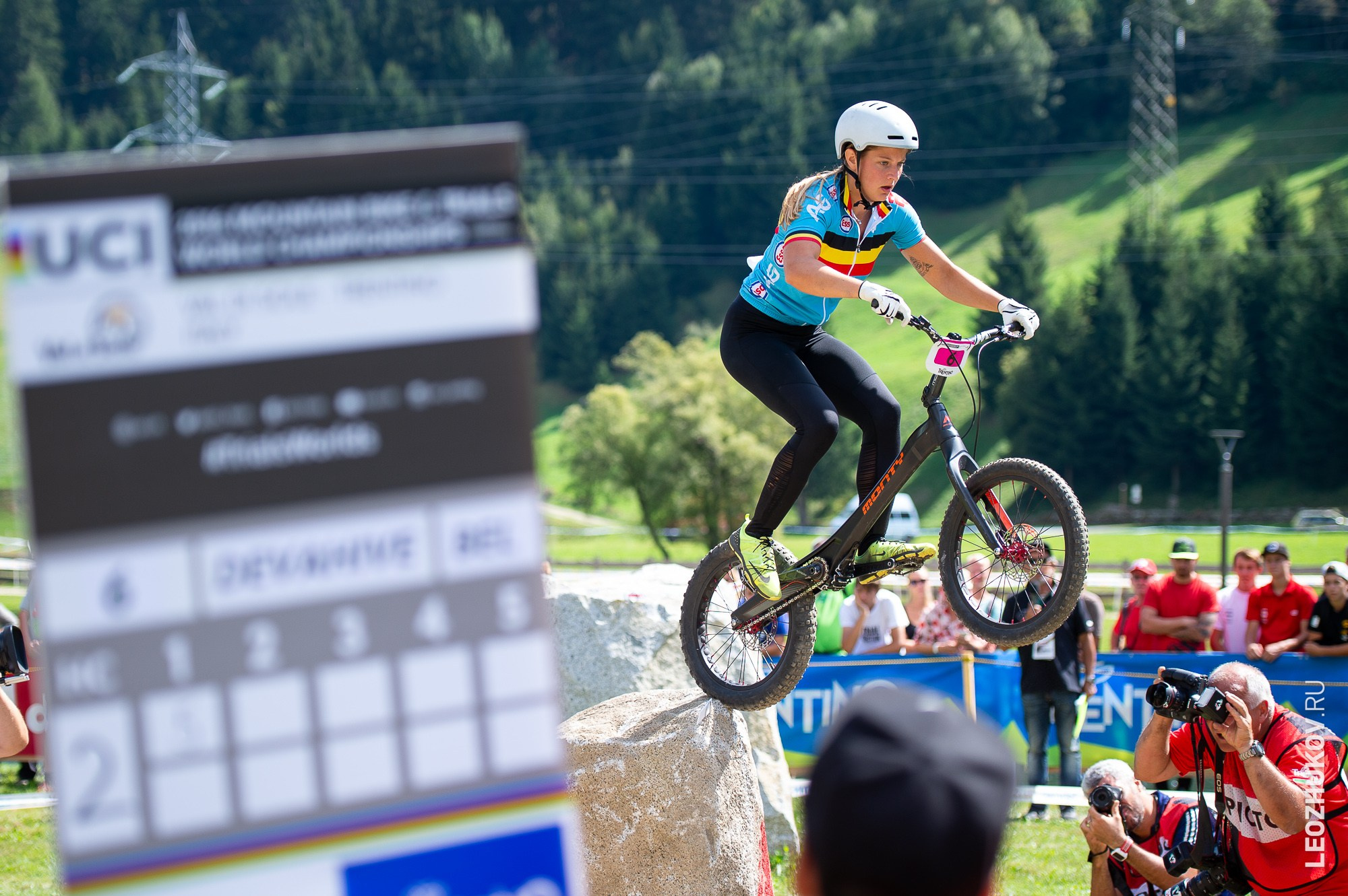 UCI Trials World Championships 2016 — finals. Sports photographer Leonid Zhukov