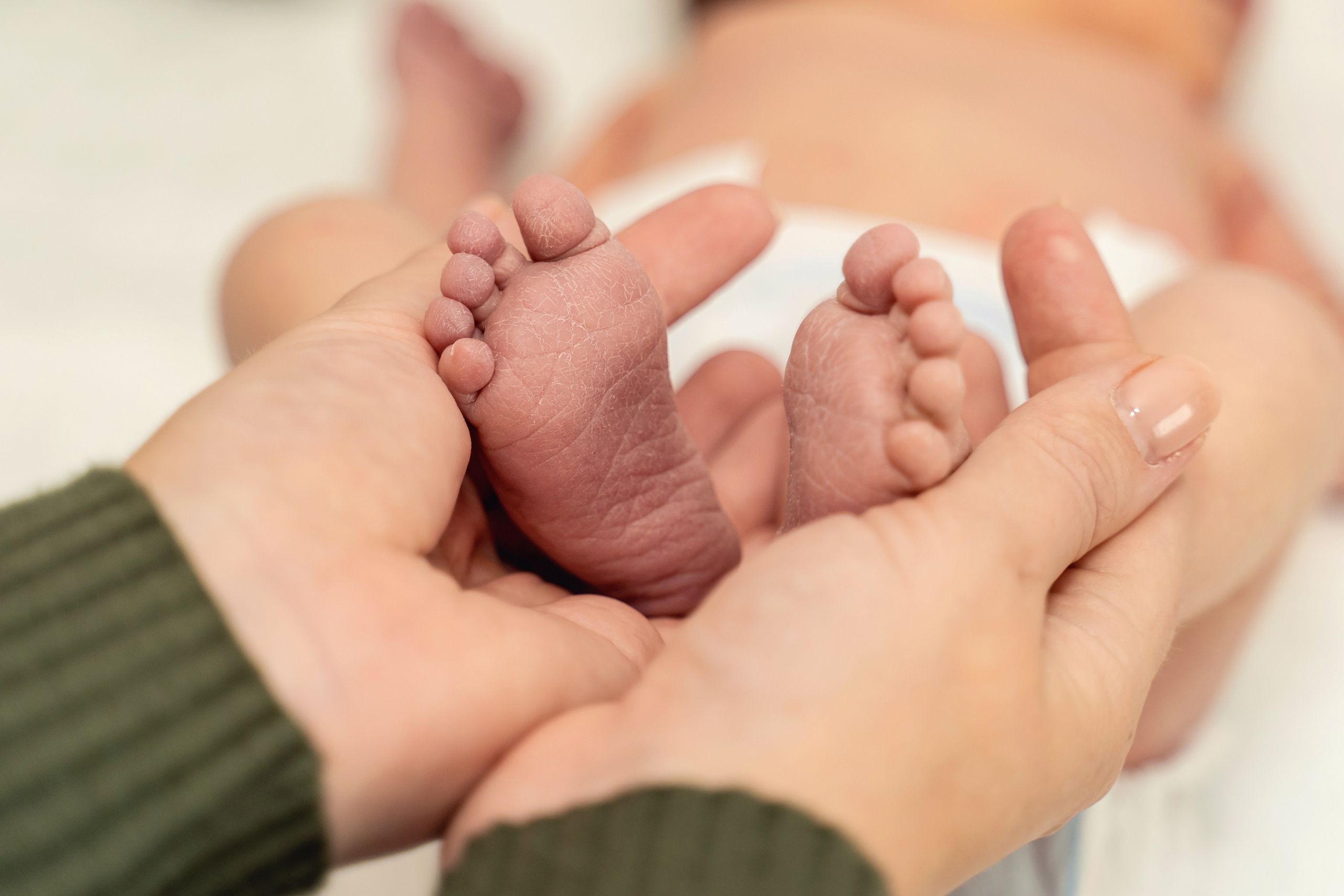 Выписка из роддома Лапино. Фотограф на выписку из роддома Москва. Фотограф \ Видеограф на Крещение, Венчание Москва| Семейные съемки