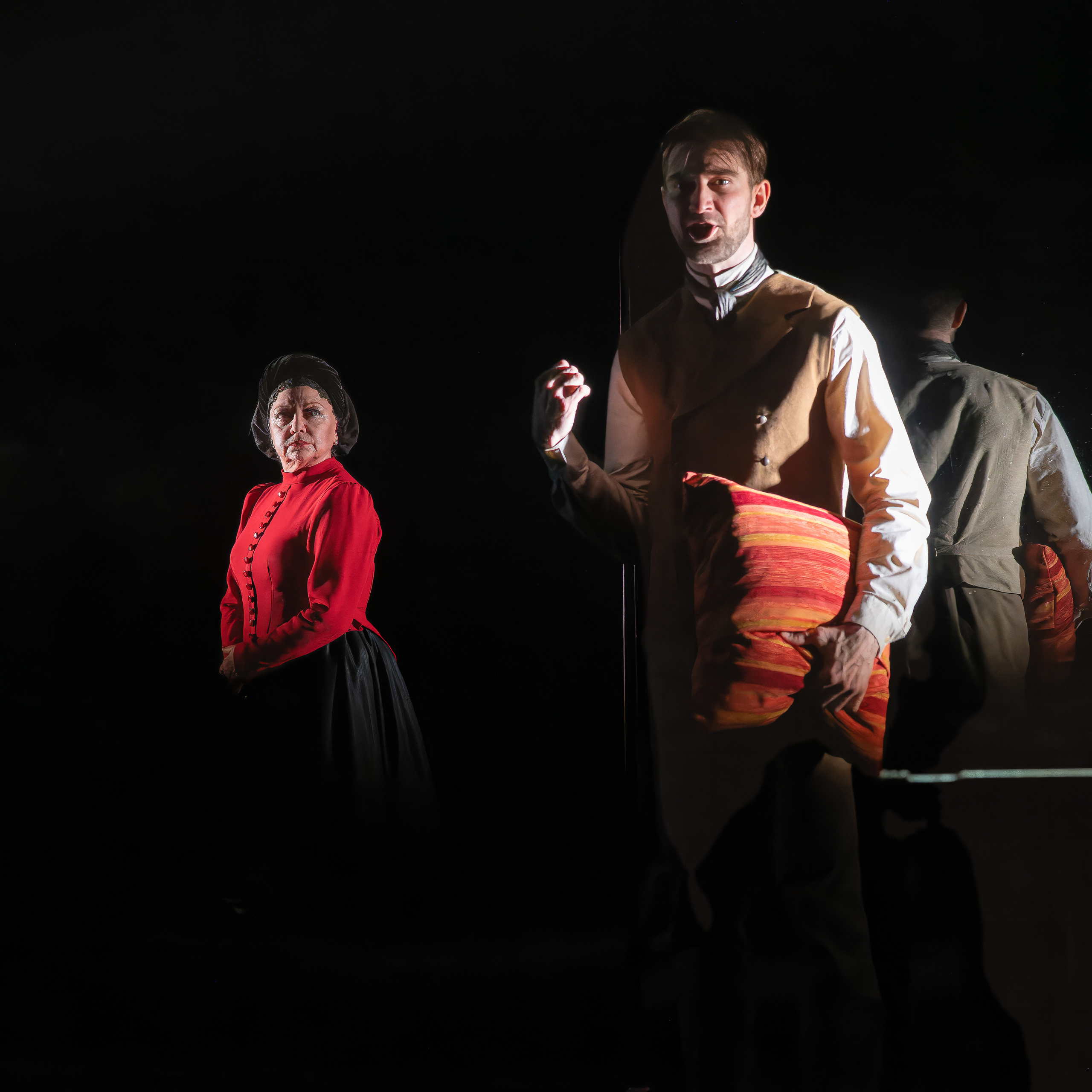 Театр Маяковского: Фауст. Сайт фотографа Сергея Абрамова