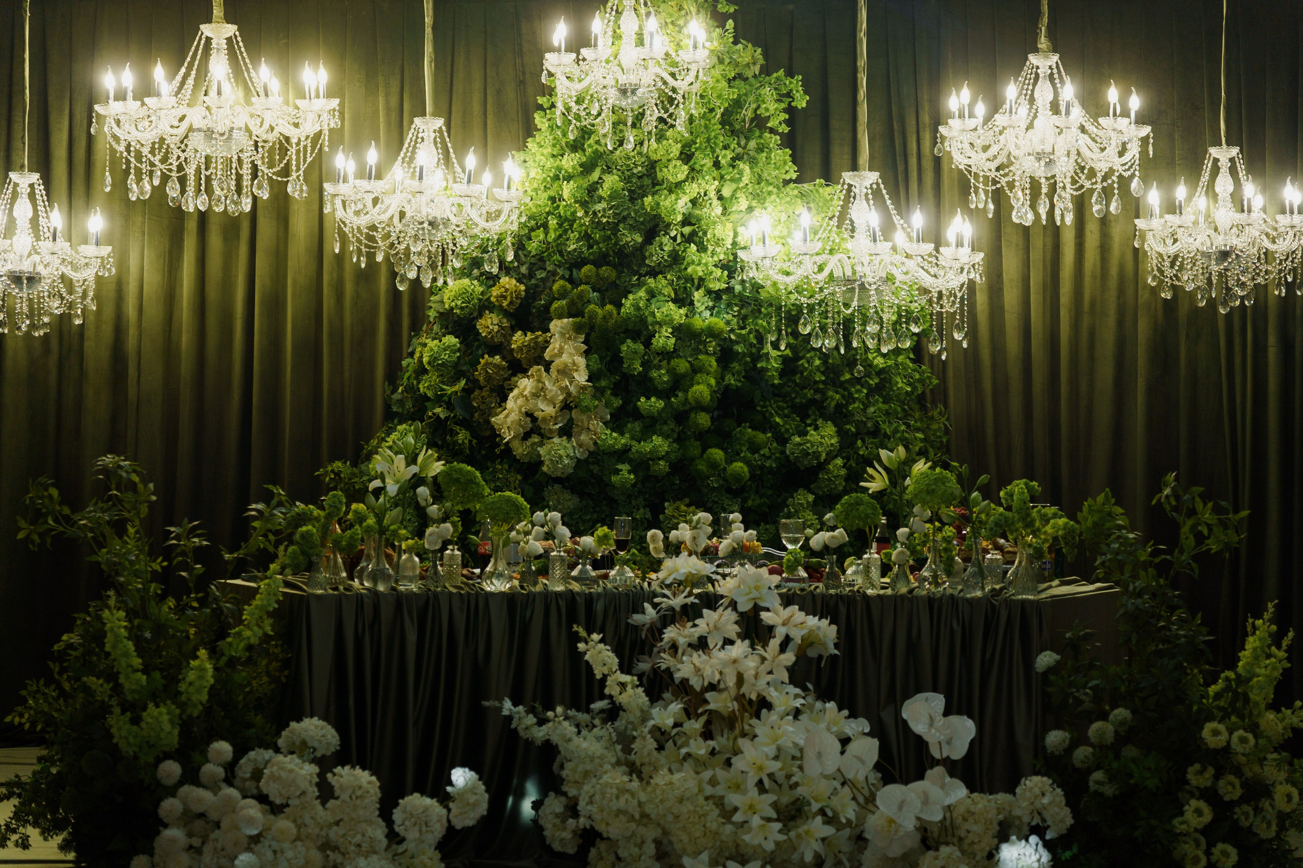 Сватовство в Краснодаре от лучших свадебных фотографов и операторов ТВИНС СТУДИО. ТВИНС СТУДИО — лучшие свадебные фотографы и видеографы в Краснодаре