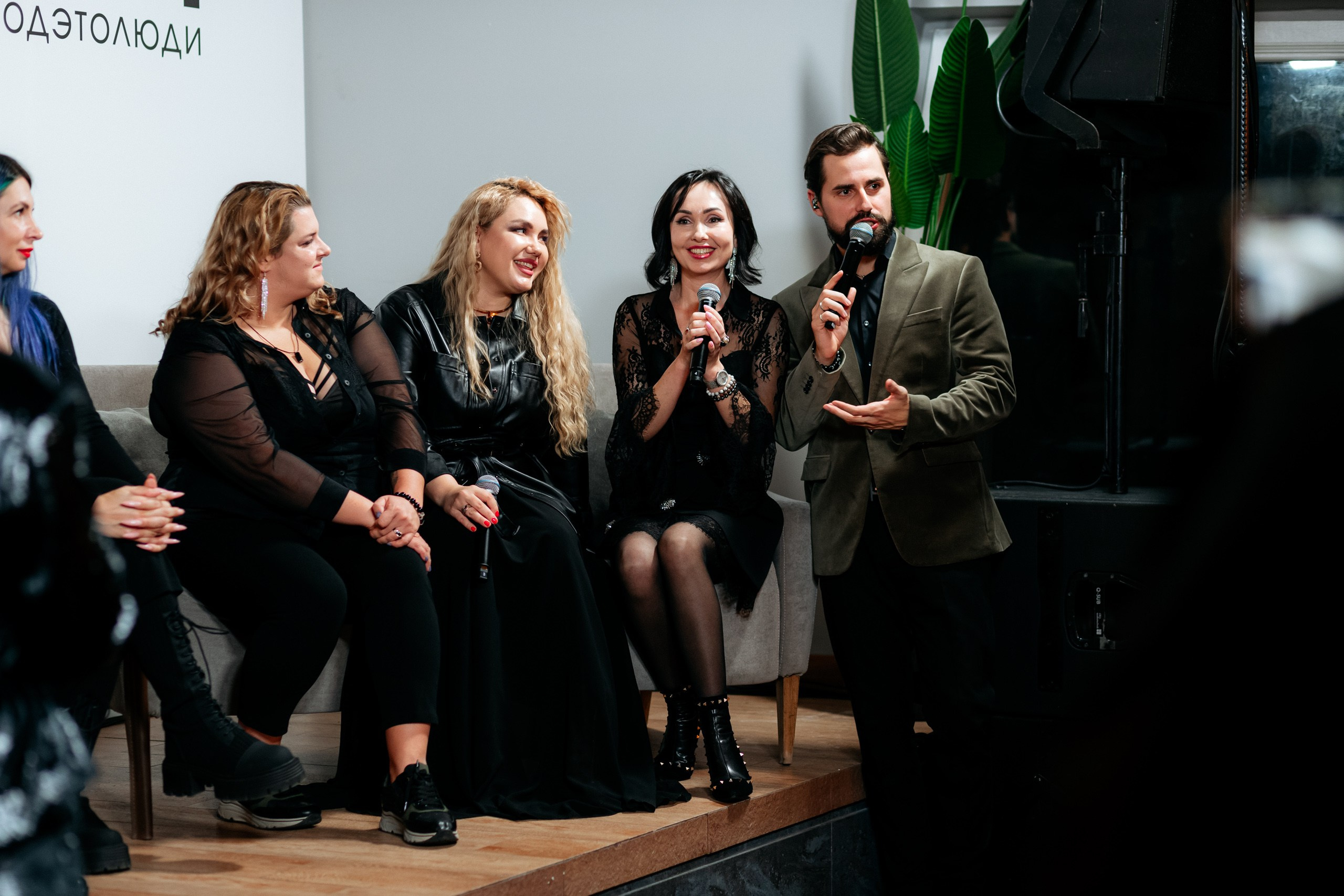 ЛИЦА.DV. СВОИ. ФОТООТЧЕТЫ-СОБЫТИЯ-МЕСТА