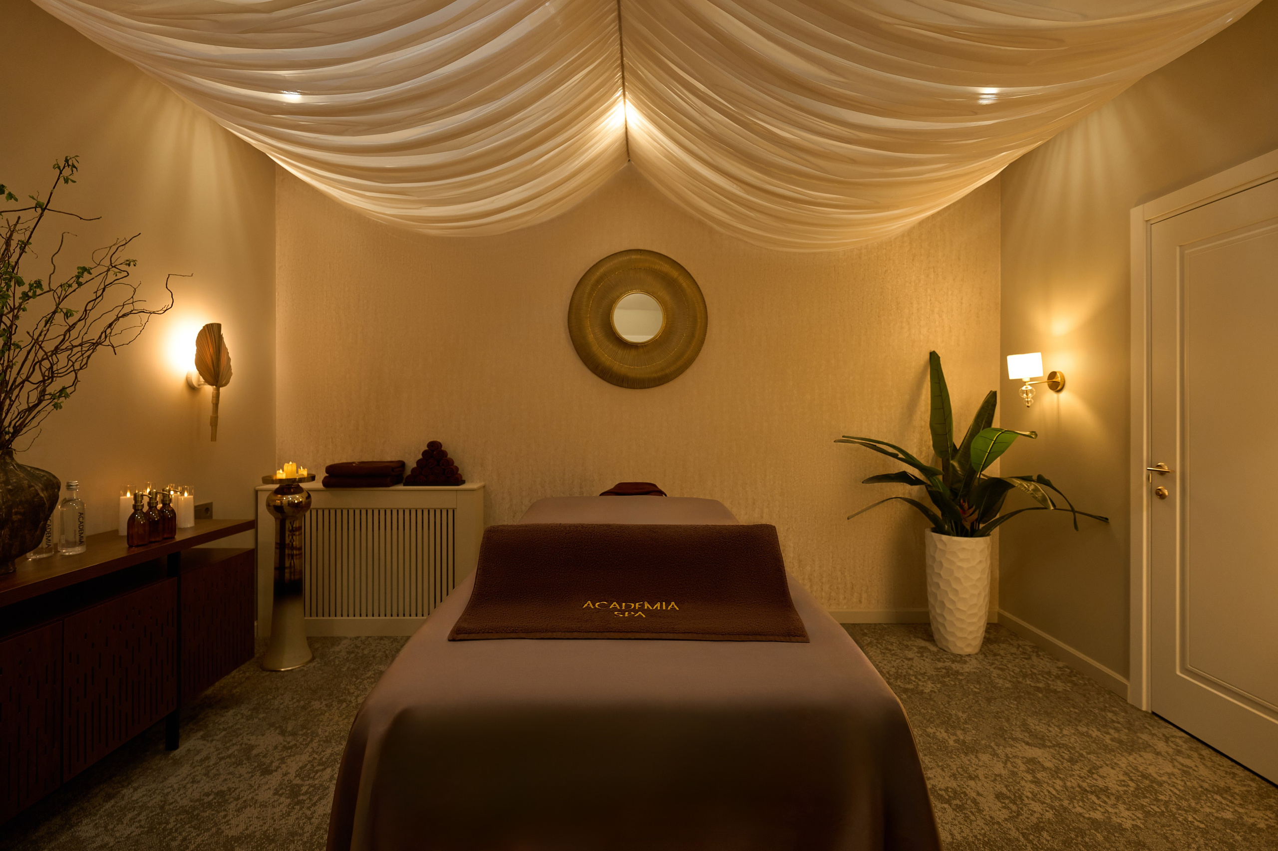 Бутик-отель ACADEMIA Особняк SHUVALOFF