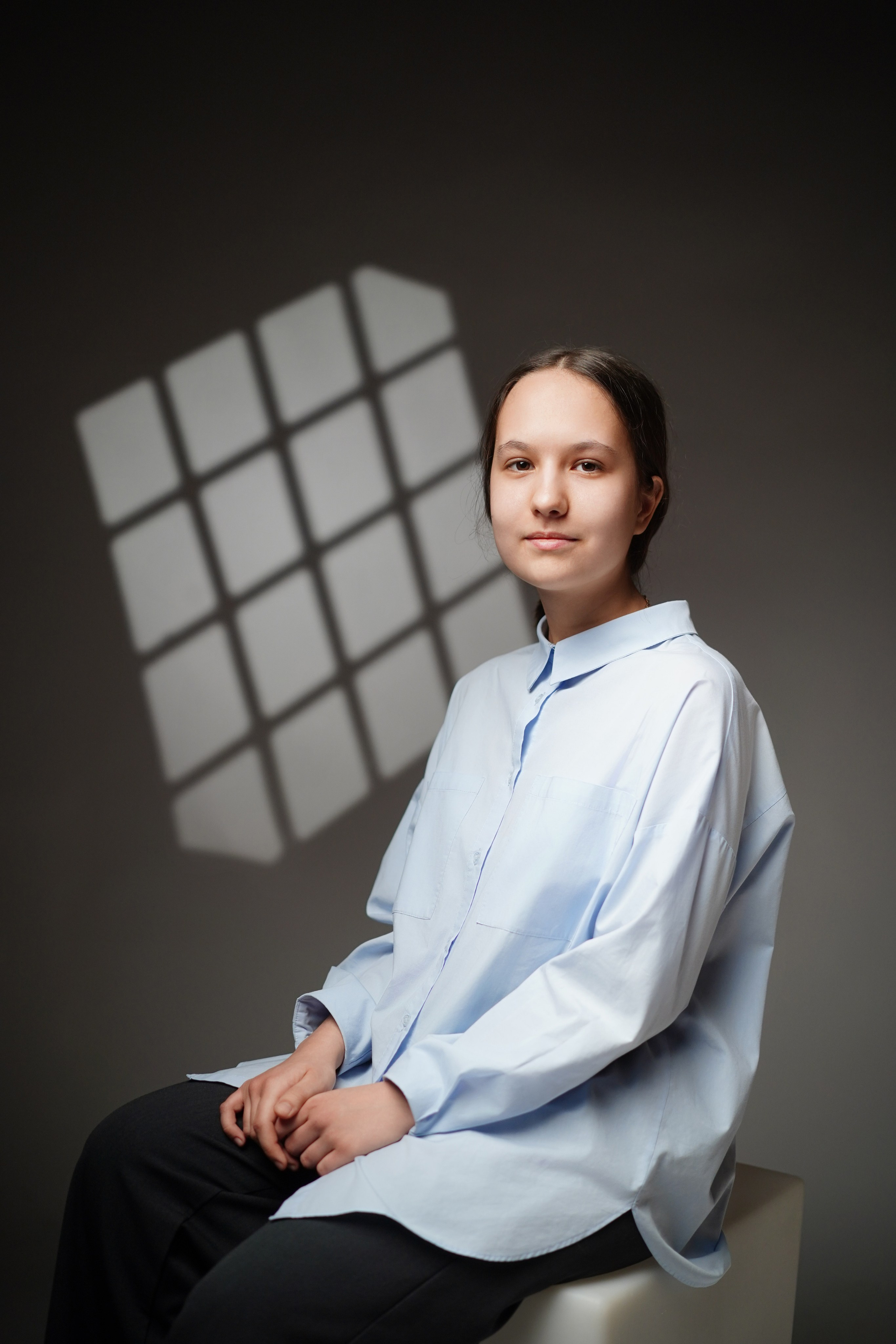 Стиль портрета в студии. GOTRA — выпускные альбомы в Тюмени