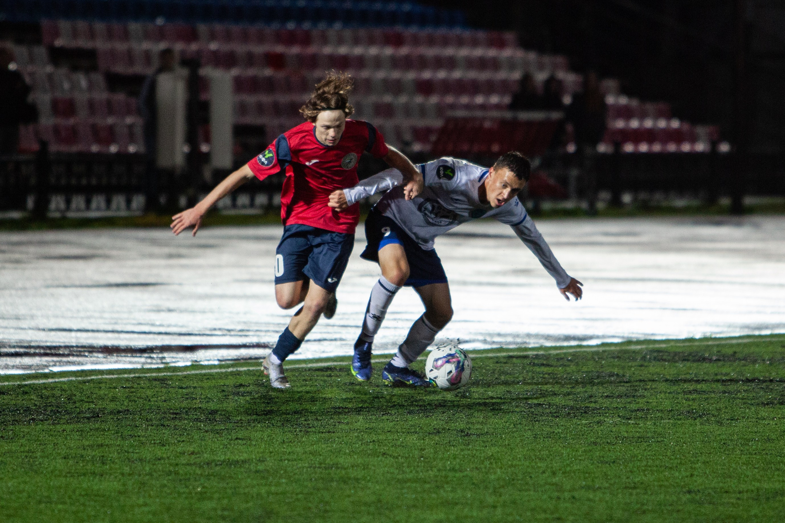 Матч юношеской футбольной лиги между командами СШ «Сахалин» и «СШОР № 1» (Комсомольск-на-Амуре) (U-18). Кутузов Евгений Фотограф в Южно-Сахалинске