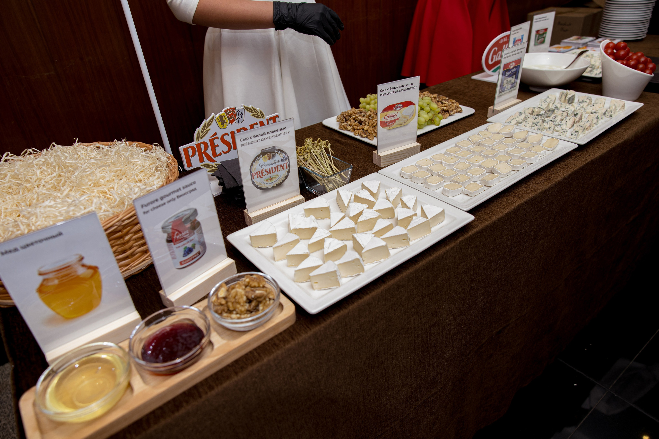 Репортажная фото- и видеосъемка Винного салона «Ароматный мир» в СПб