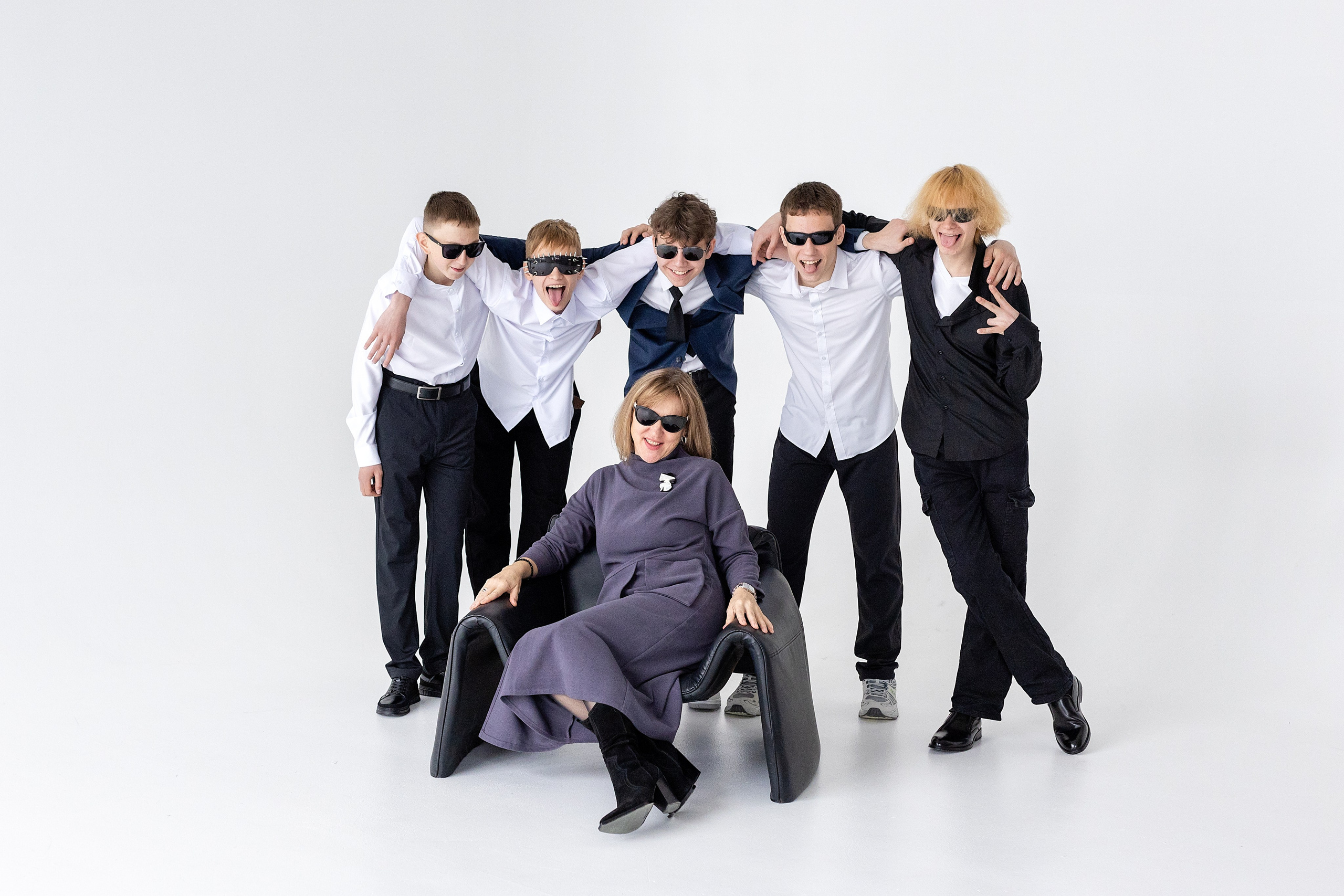 69 Школа, 9 класс. Стильный выпускной альбом Владивосток фотограф Вероника Мигачева