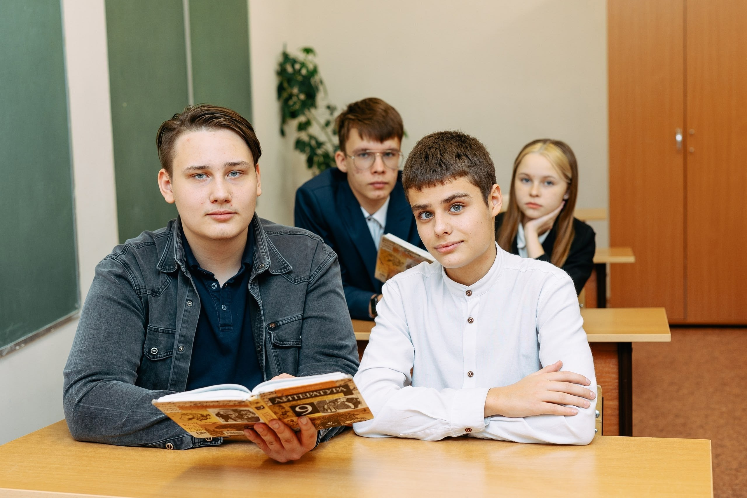 Средние и старшие классы (съемки в рамках выпускных альбомов). Фотограф Екатерина Головатюк, Железногорск Красноярского края