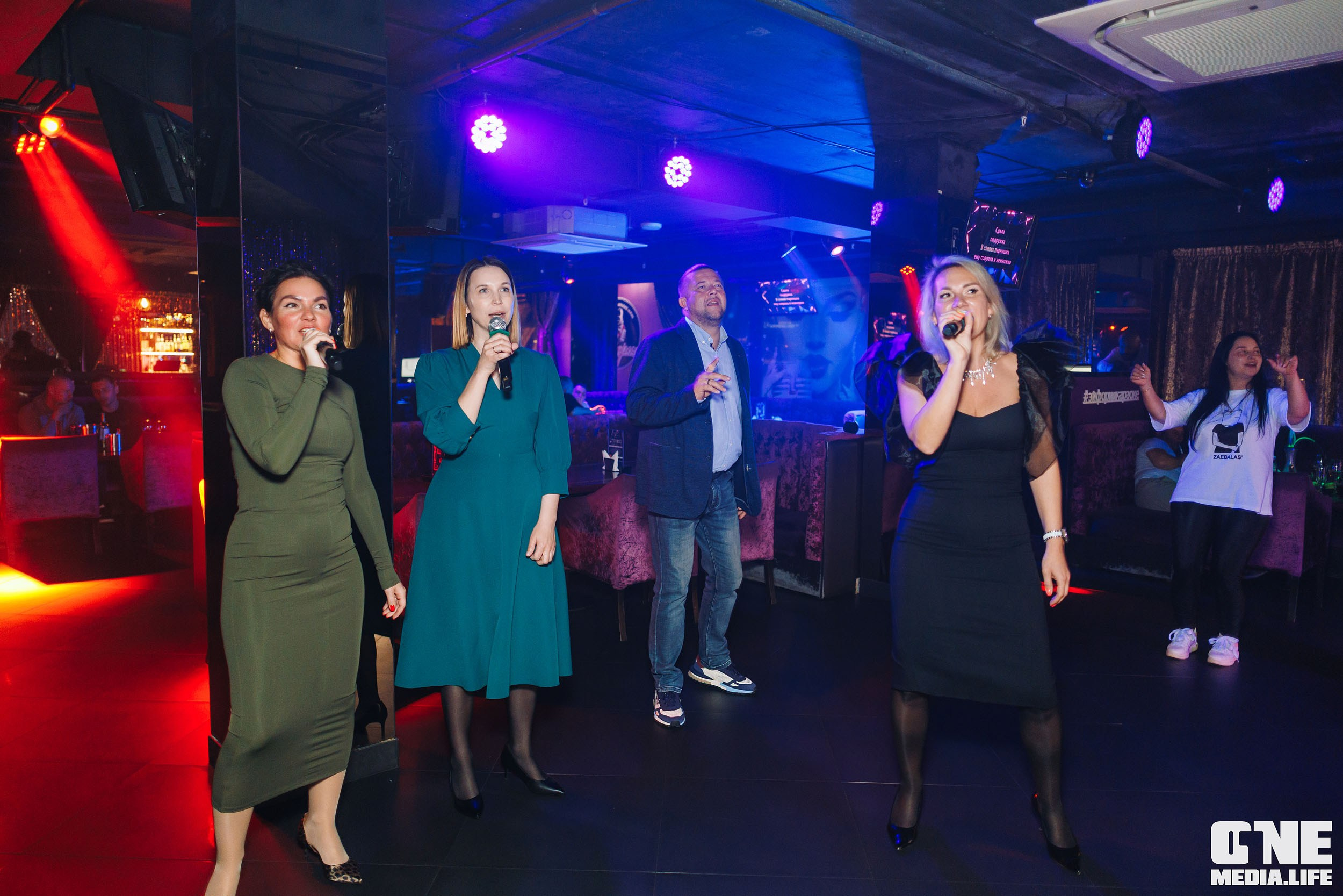 Фоторепортаж из караоке-клуба Эйфория. One Media Life: фоторепортажи, фотоотчеты с мероприятий и заведений