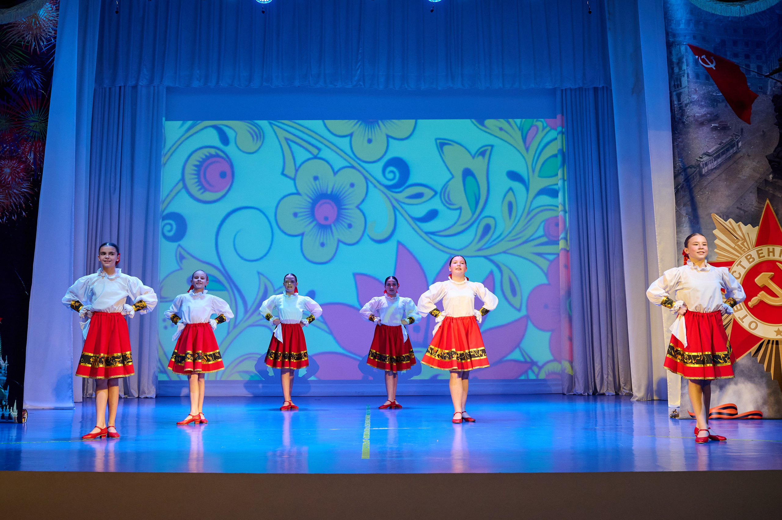 Концерт к 9 мая в с. Марьина Роща. Жизнь курорта Кабардинка в фотографиях