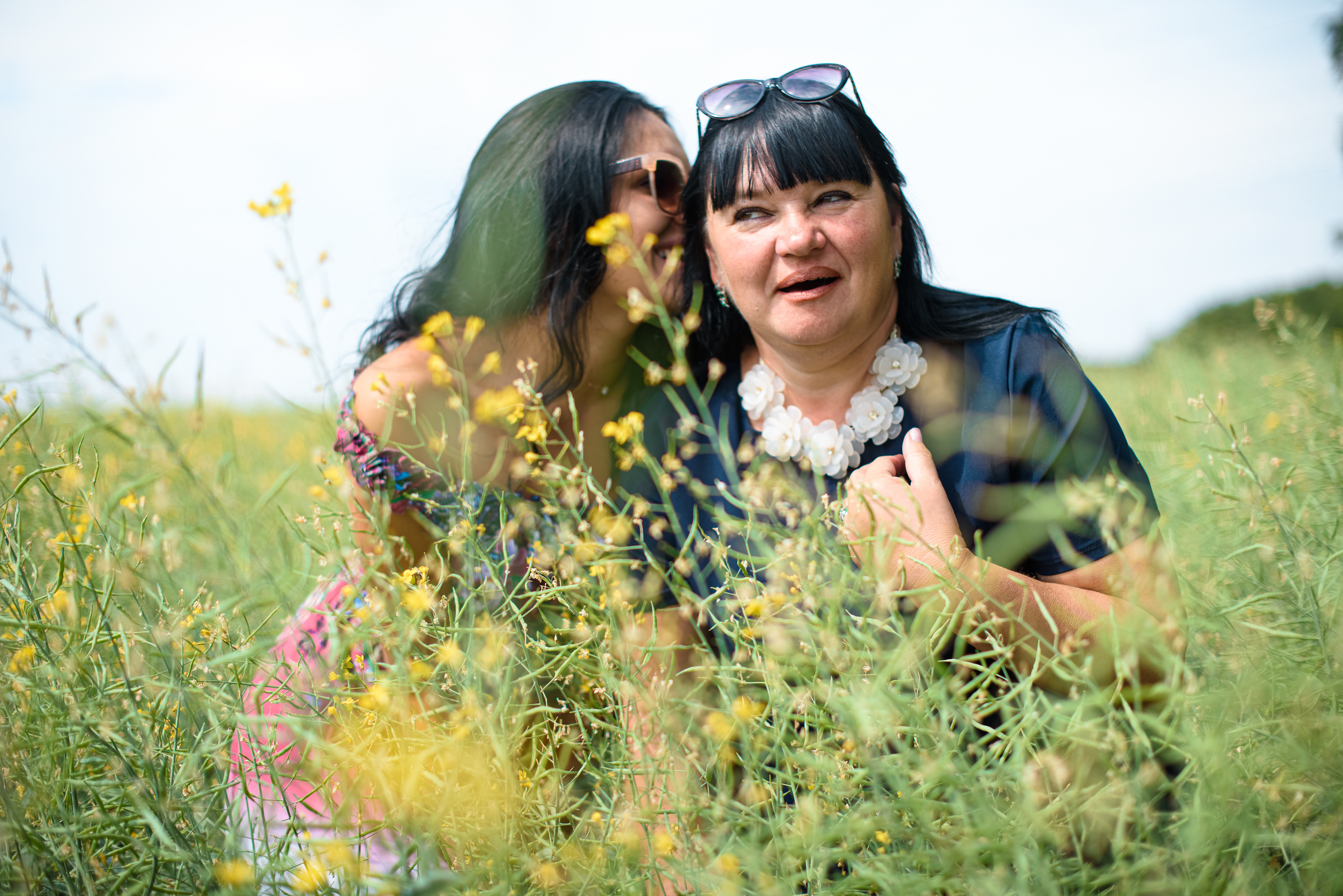 Фотосессия в подсолнухах | Летние фотосессии на природе. Артём Савиных — профессиональный фотограф в Москве | Репортажи, свадьбы, портреты