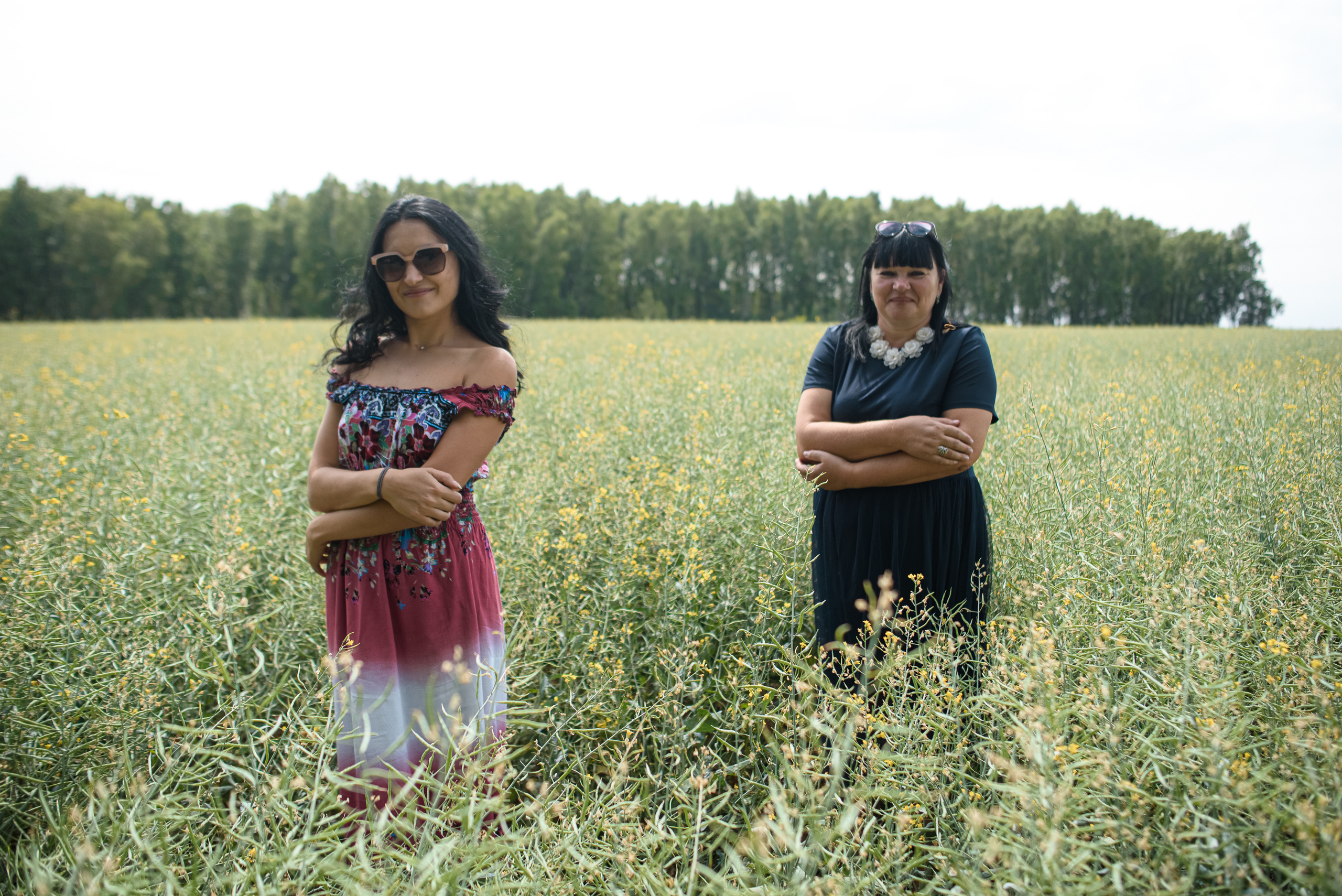 Фотосессия в подсолнухах | Летние фотосессии на природе. Артём Савиных — профессиональный фотограф в Москве | Репортажи, свадьбы, портреты