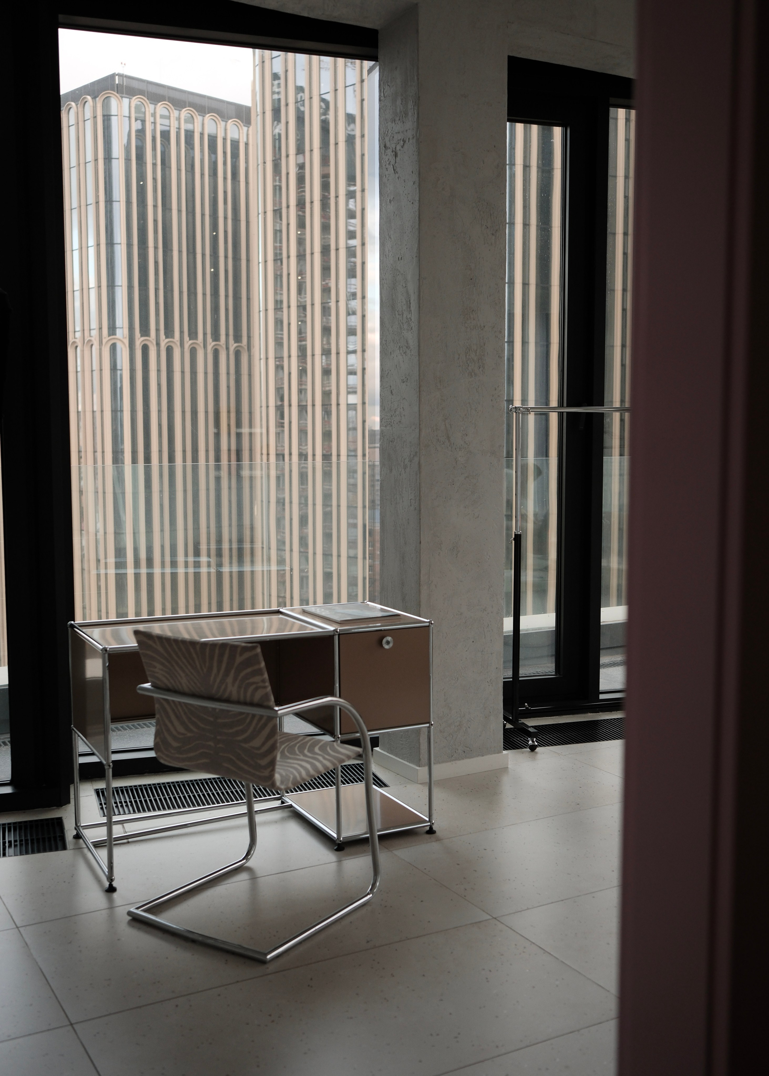 Слава с главной. Фотостудия Jam