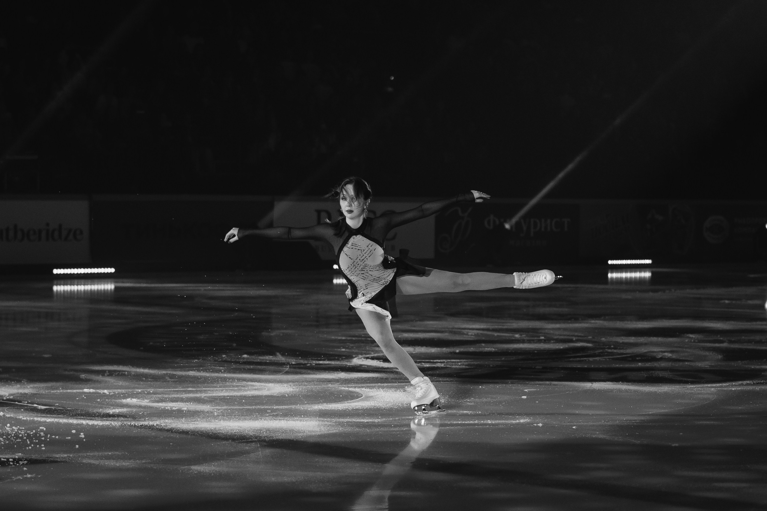Шоу «Чемпионы на льду» в Новосибирске. Воробьева Ксения — Спортивный и танцевальный фотограф Новосибирск