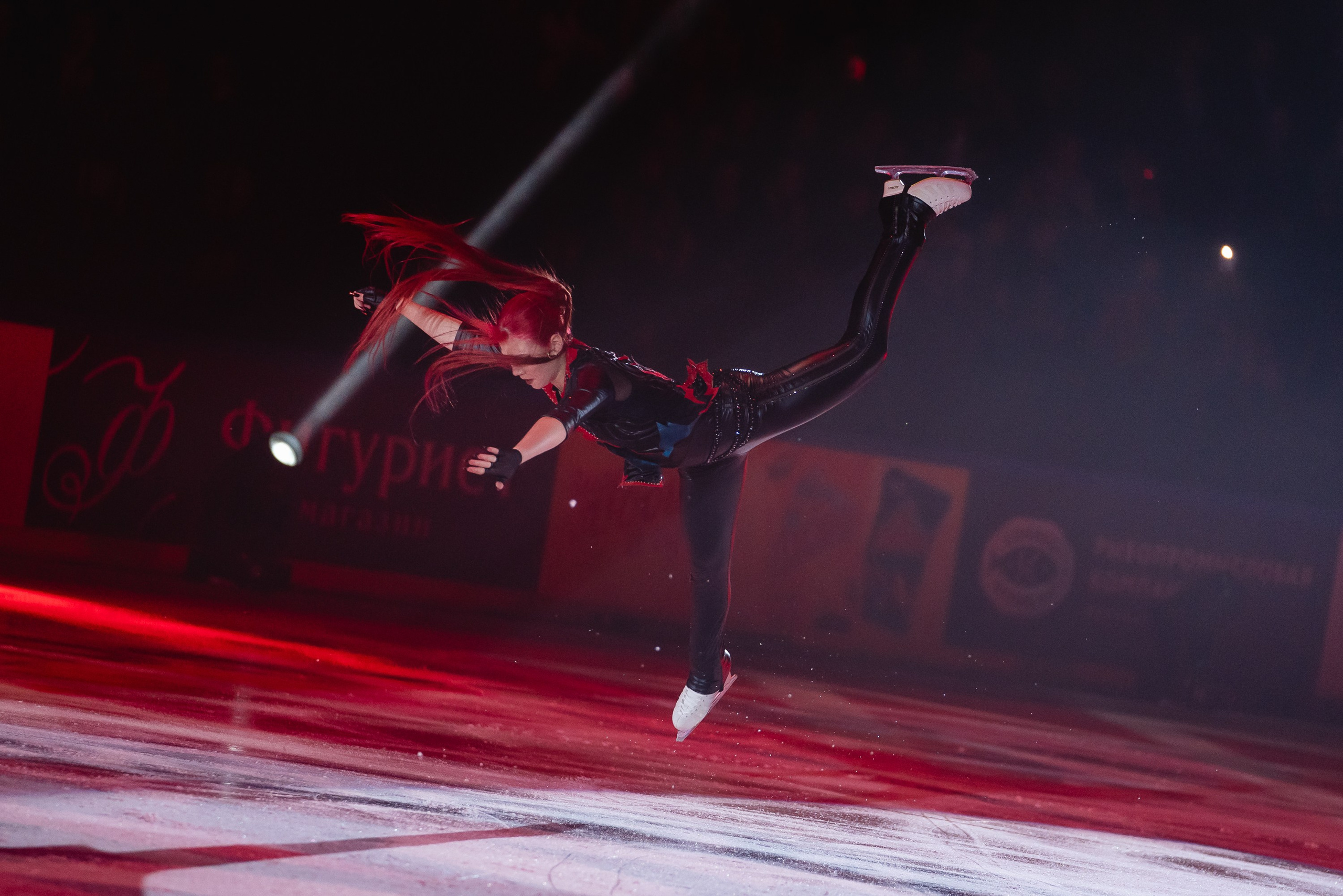 Шоу «Чемпионы на льду» в Новосибирске. Воробьева Ксения — Спортивный и танцевальный фотограф Новосибирск