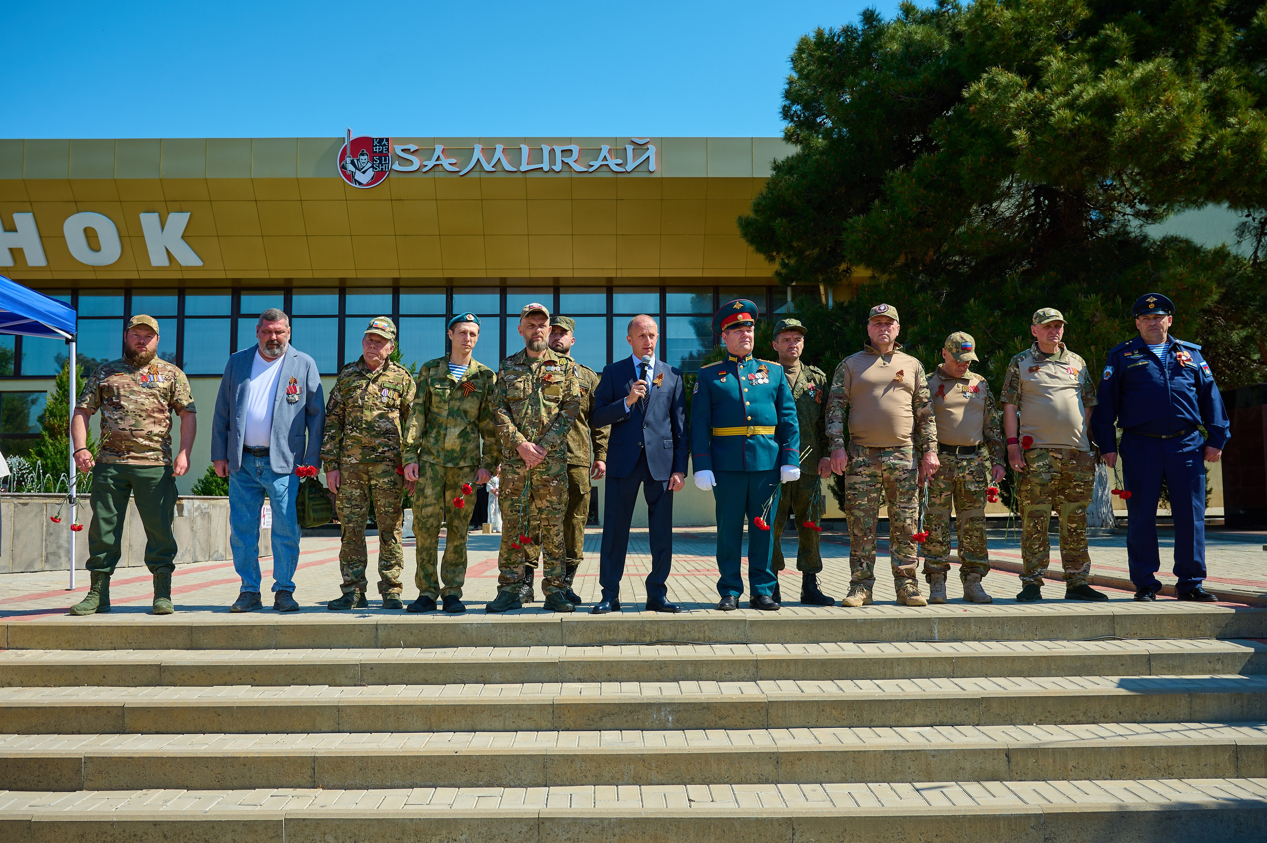 Митинг (мая в Кабардинке. Жизнь курорта Кабардинка в фотографиях