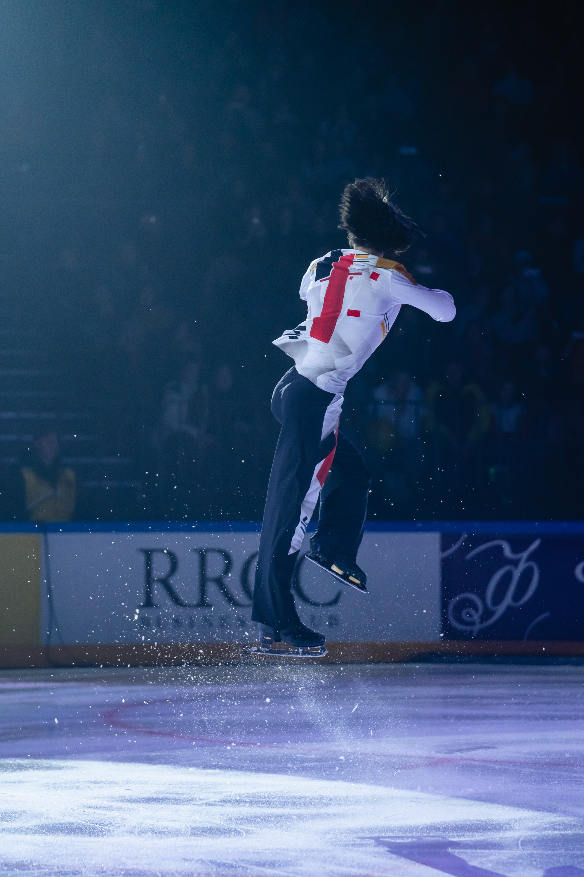 Шоу «Чемпионы на льду» в Новосибирске. Воробьева Ксения — Спортивный и танцевальный фотограф Новосибирск
