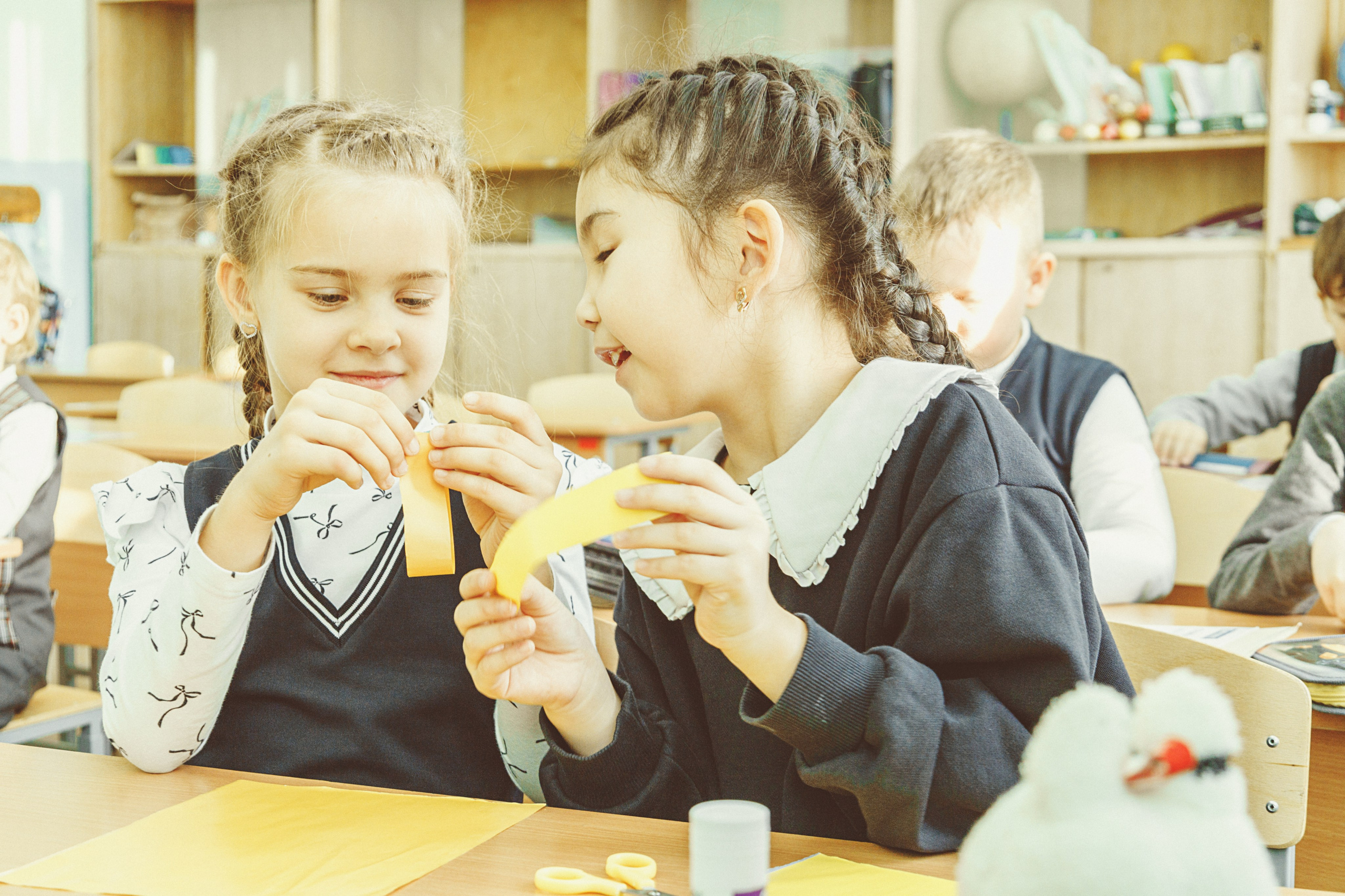 Класс — школьный альбом с живой историей