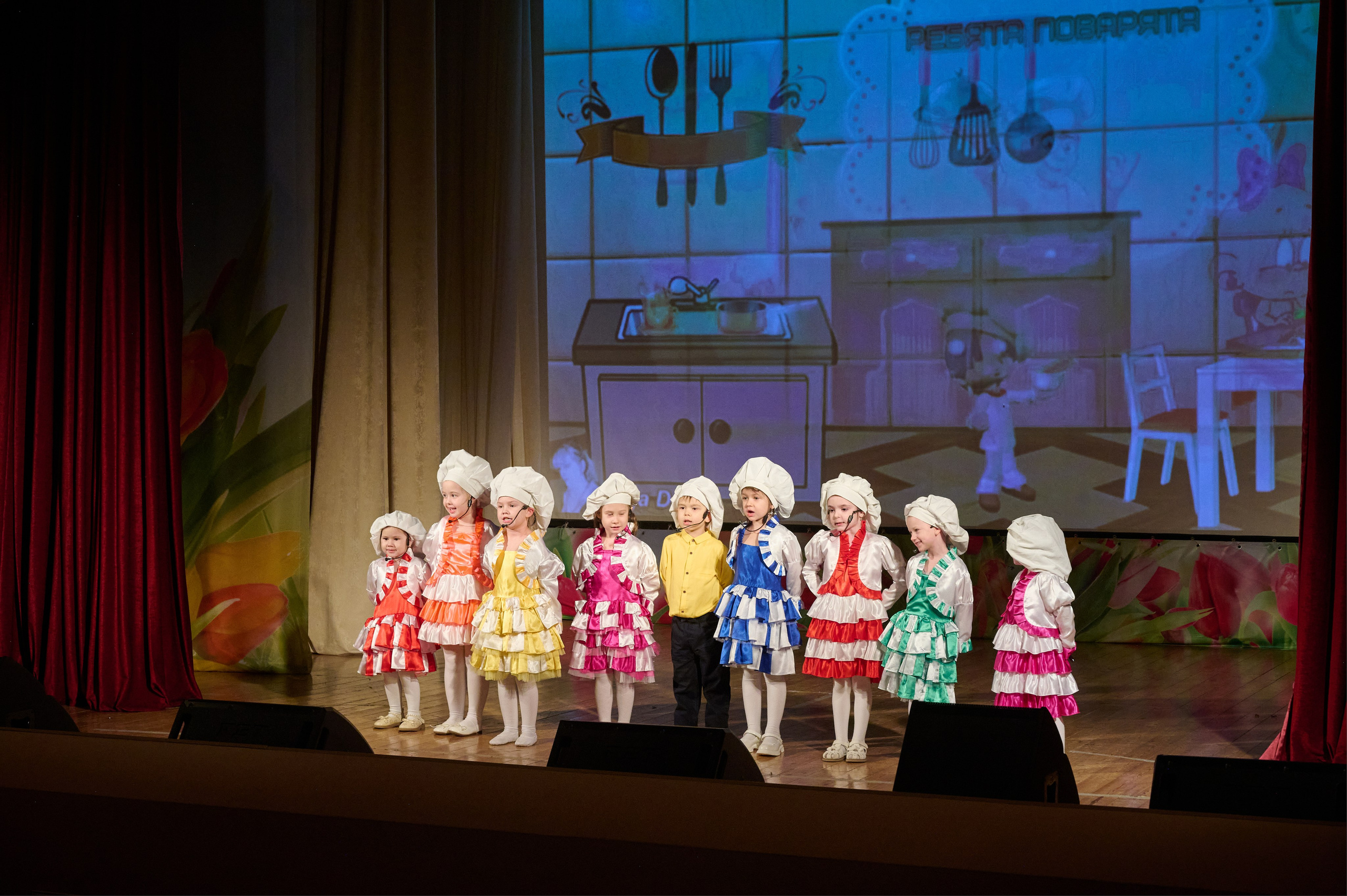 8 марта ДК Кабардинка. Жизнь курорта Кабардинка в фотографиях