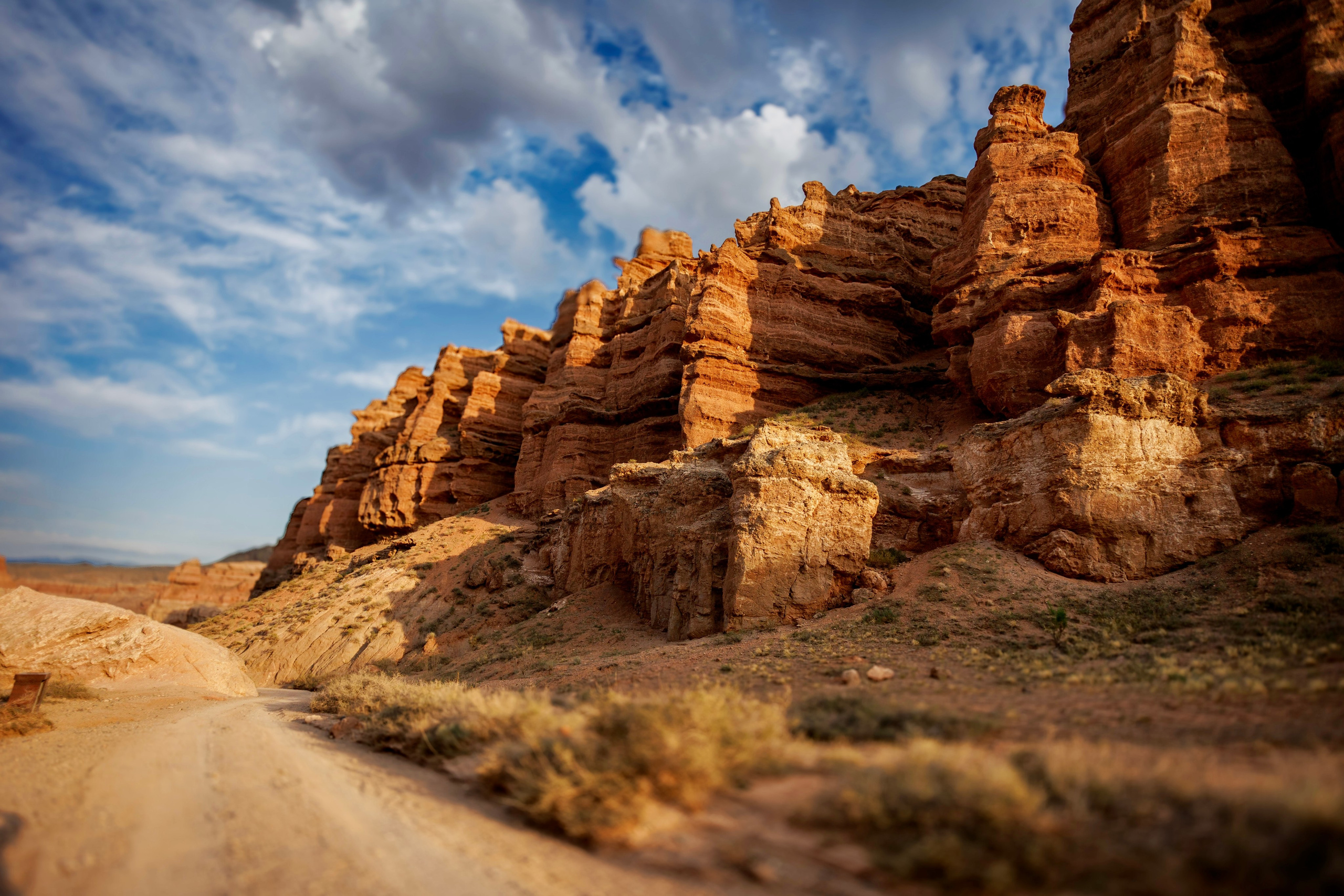 Контакты. Экскурсии и туры по Алматы