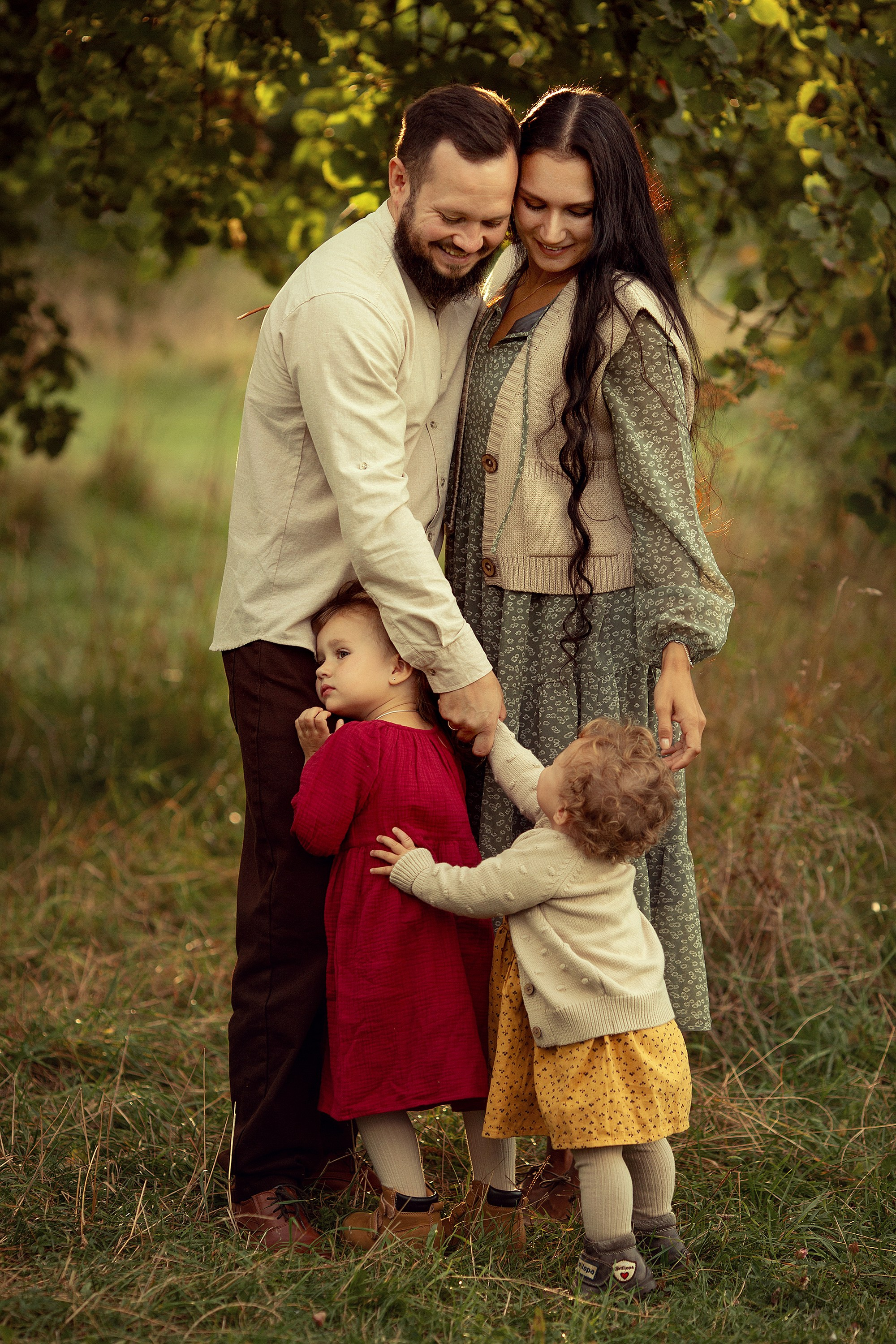 Семейная фотосессия с яблоками. Tatyana Nadezhdina Family photographer