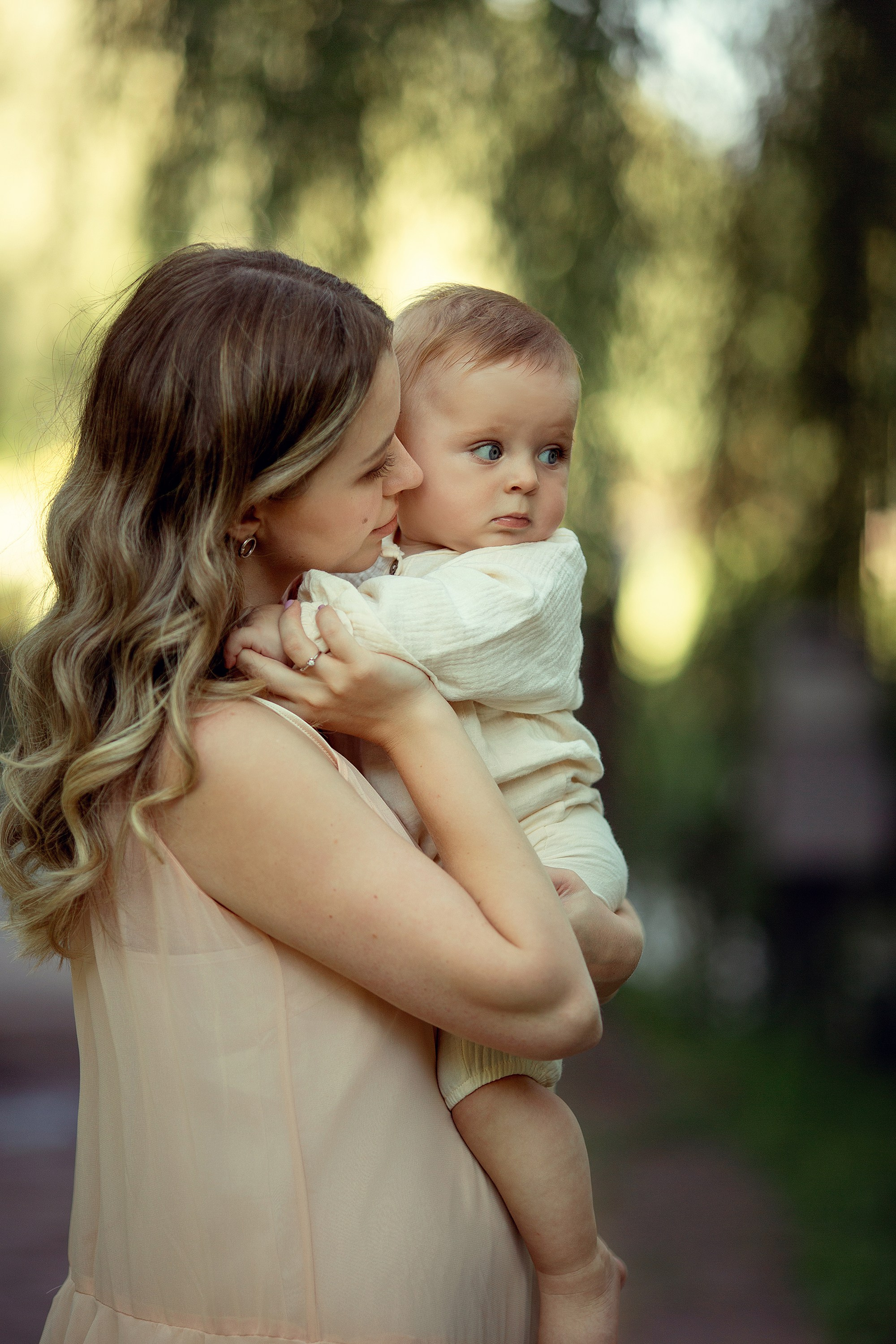 Летняя фотосессия материнства на природе. Tatyana Nadezhdina Family photographer