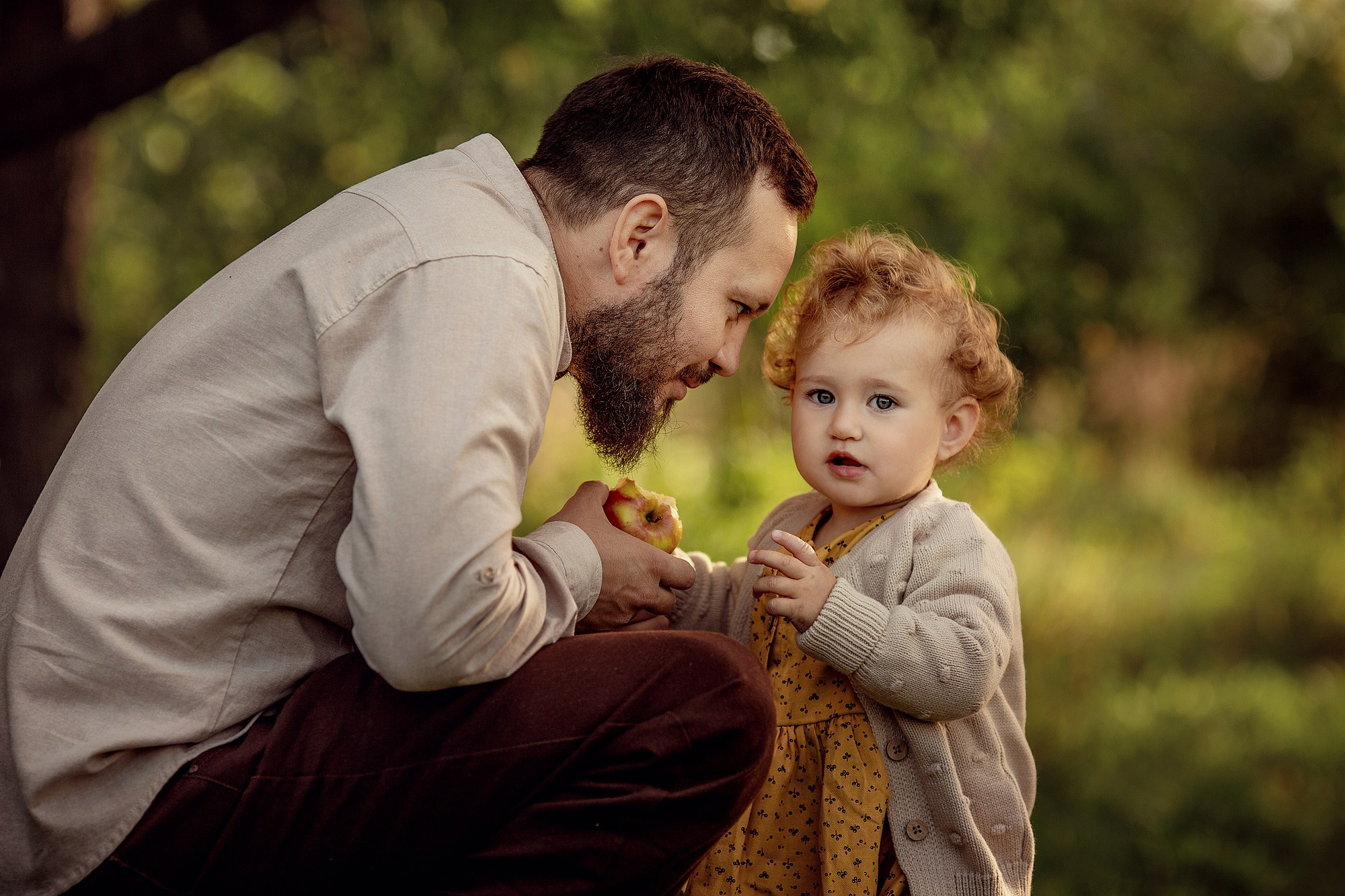 Семейная фотосессия с яблоками. Tatyana Nadezhdina Family photographer