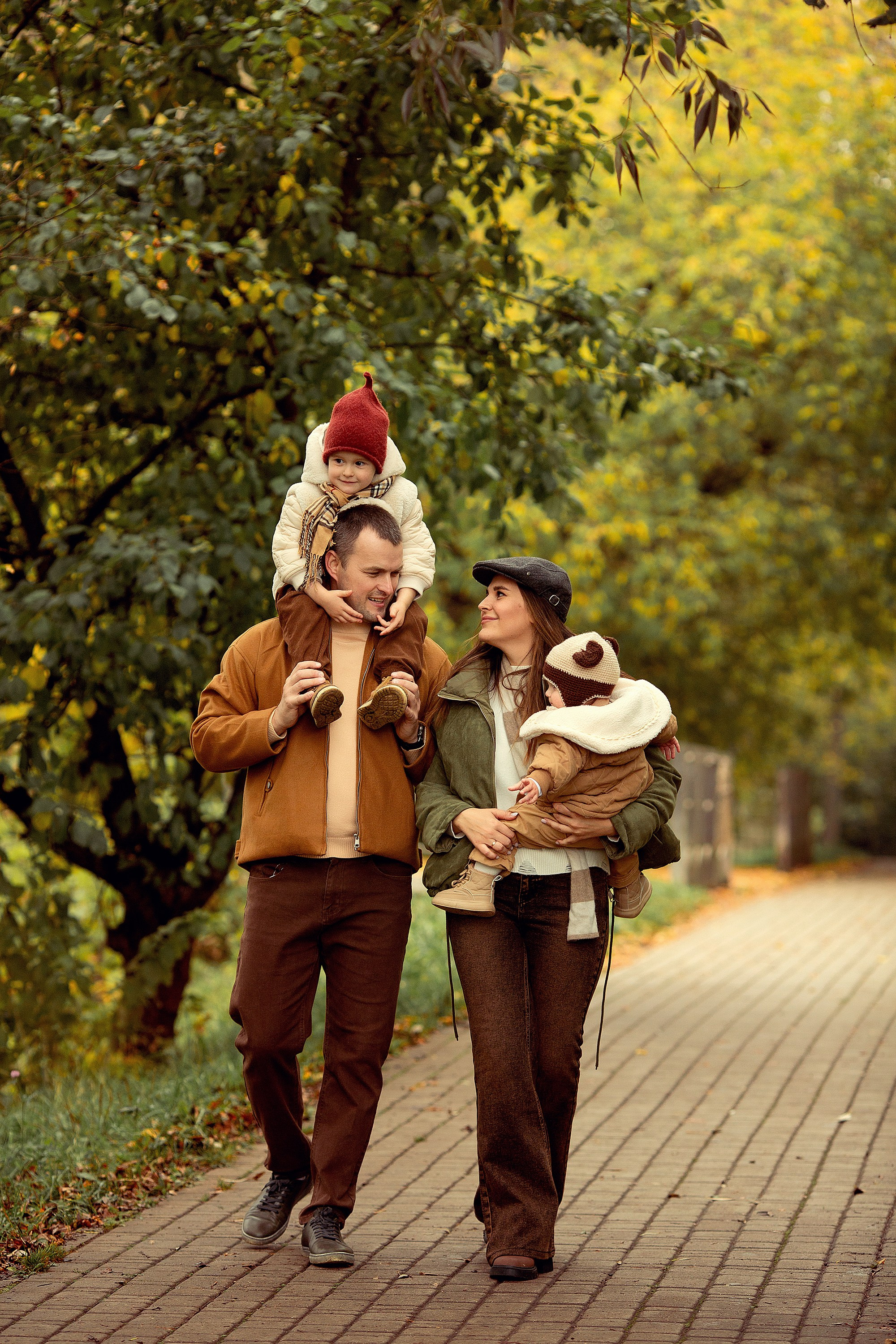Осенняя семейная фотосессия у пруда. Tatyana Nadezhdina Family photographer