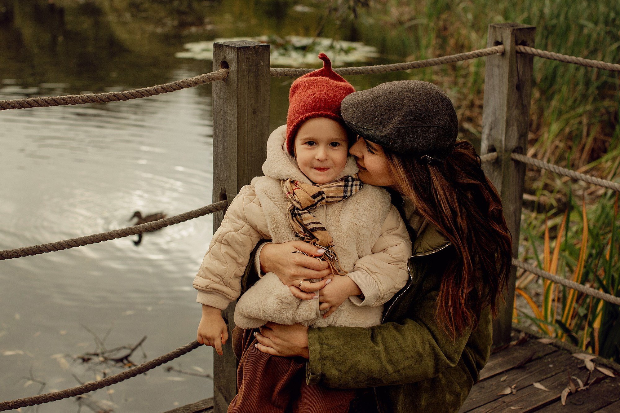 Осенняя семейная фотосессия у пруда. Tatyana Nadezhdina Family photographer
