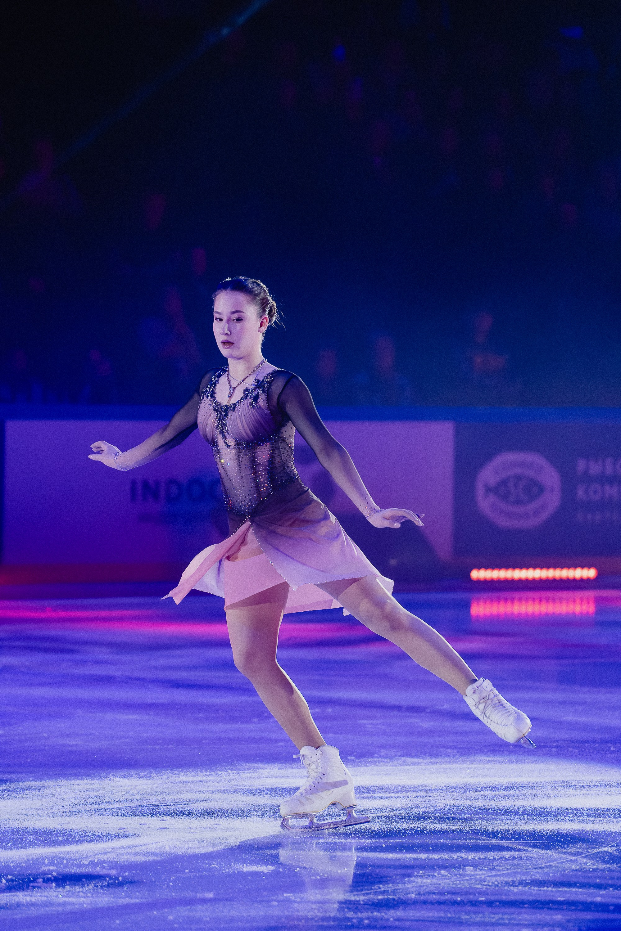 Шоу Этери Тутберидзе в Новосибирске. Воробьева Ксения — Спортивный и танцевальный фотограф Новосибирск