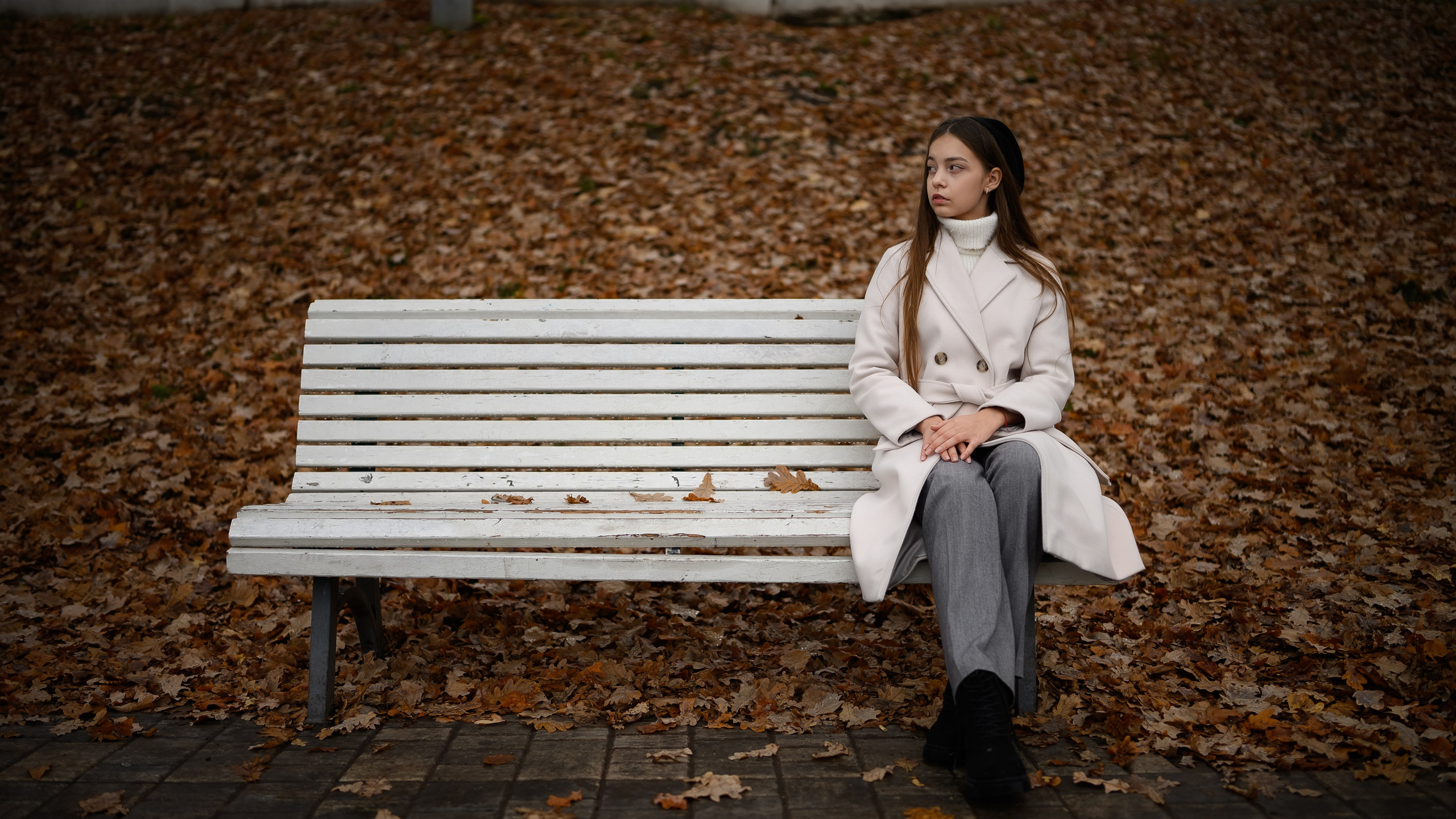 Женская портретная фотосессия в Казани среди осенних красок от Алексея Клейменова