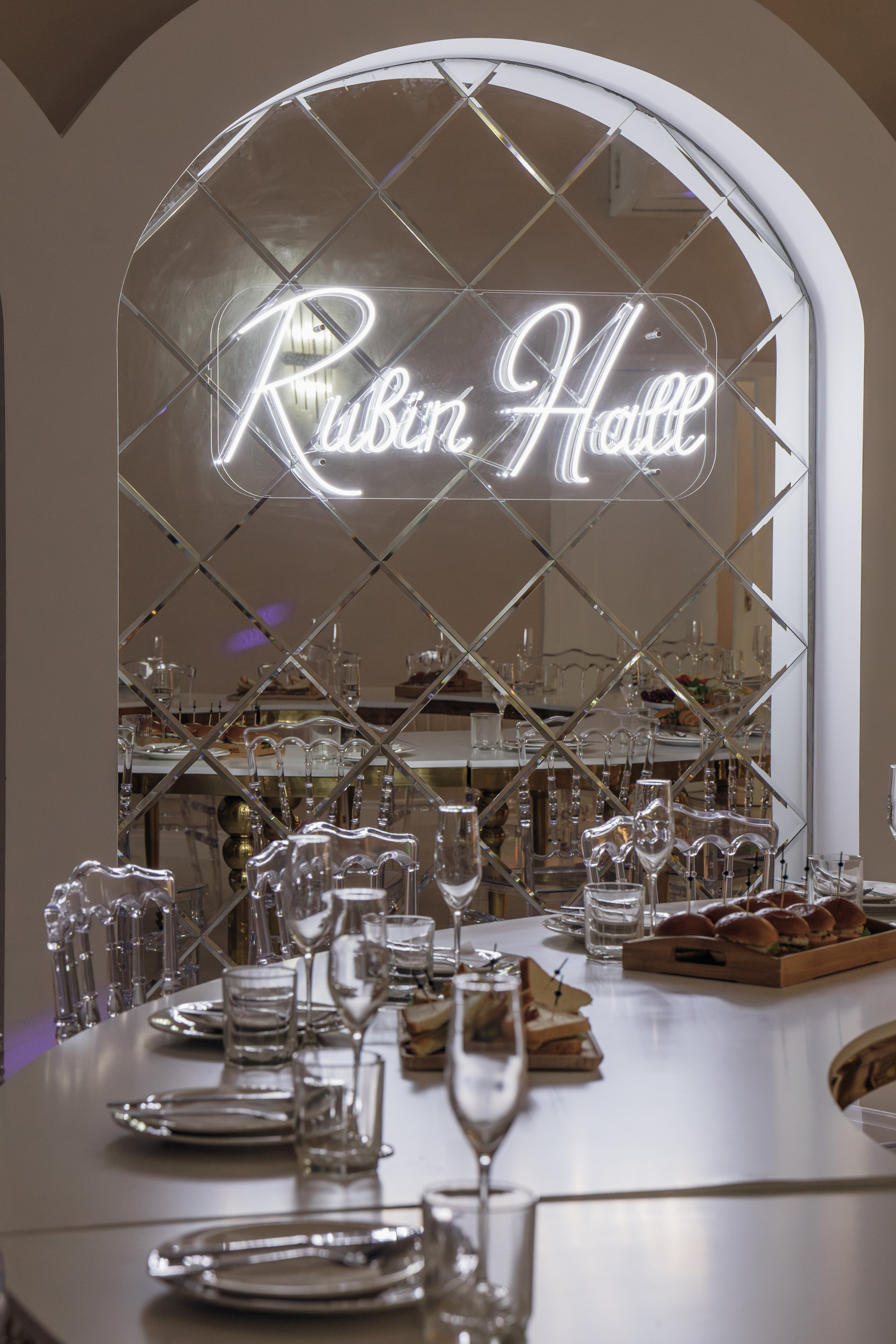 Банкетный зал Рубин Холл / Rubin Hall. Аренда лофта в СПб для мероприятий