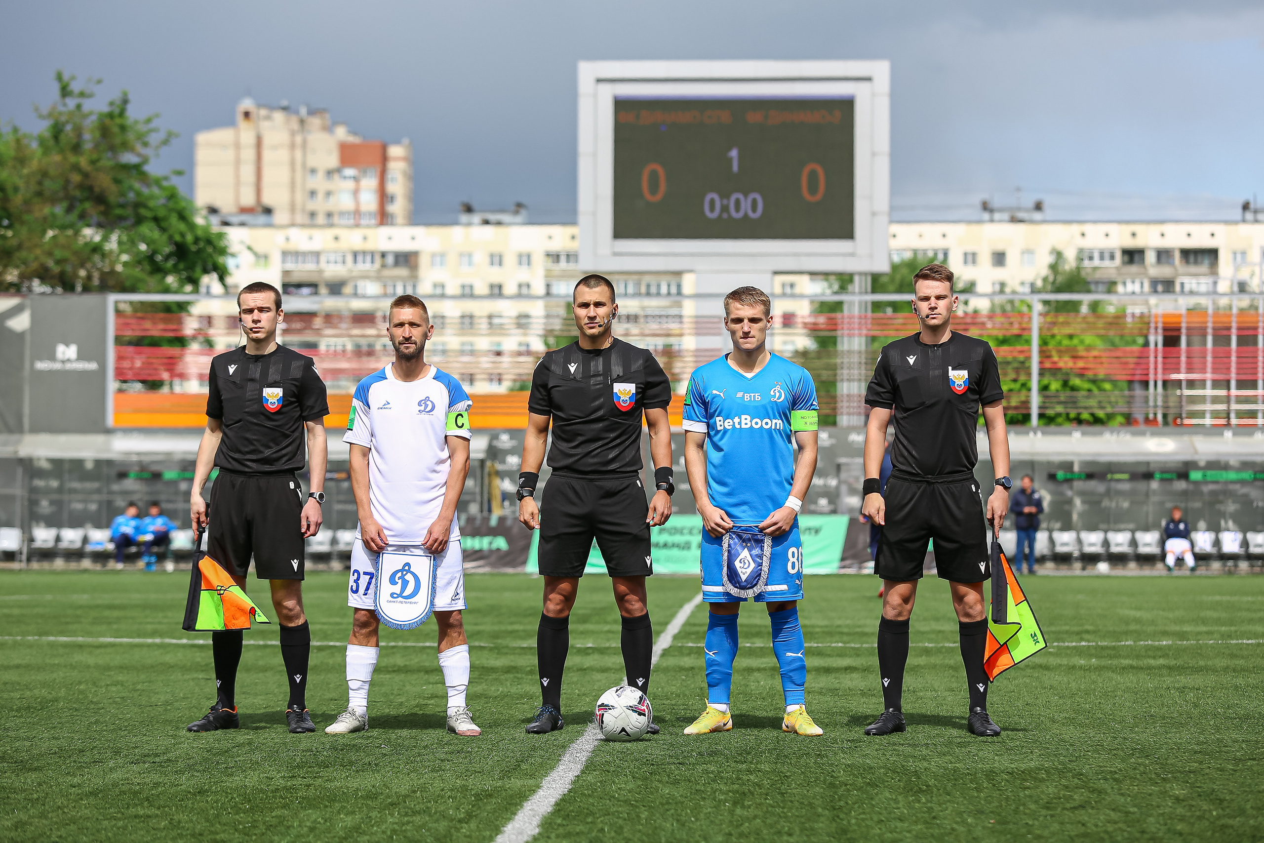 Футбольный матч между командами Динамо СПБ — Динамо 2. Сергей Гусев — спортивная фотография, виртуальные туры, 3д панорамы