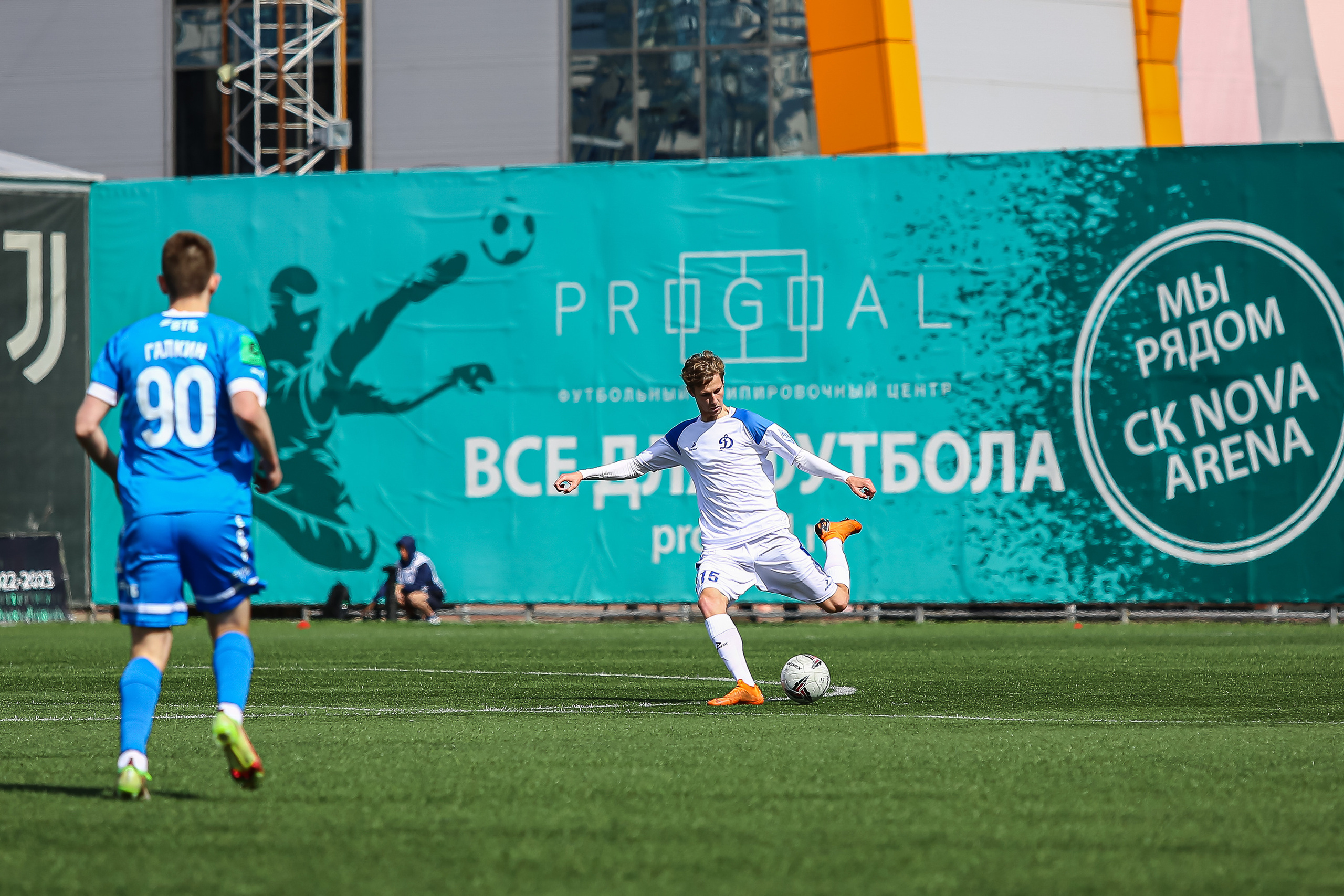 Футбольный матч между командами Динамо СПБ — Динамо 2. Сергей Гусев — спортивная фотография, виртуальные туры, 3д панорамы