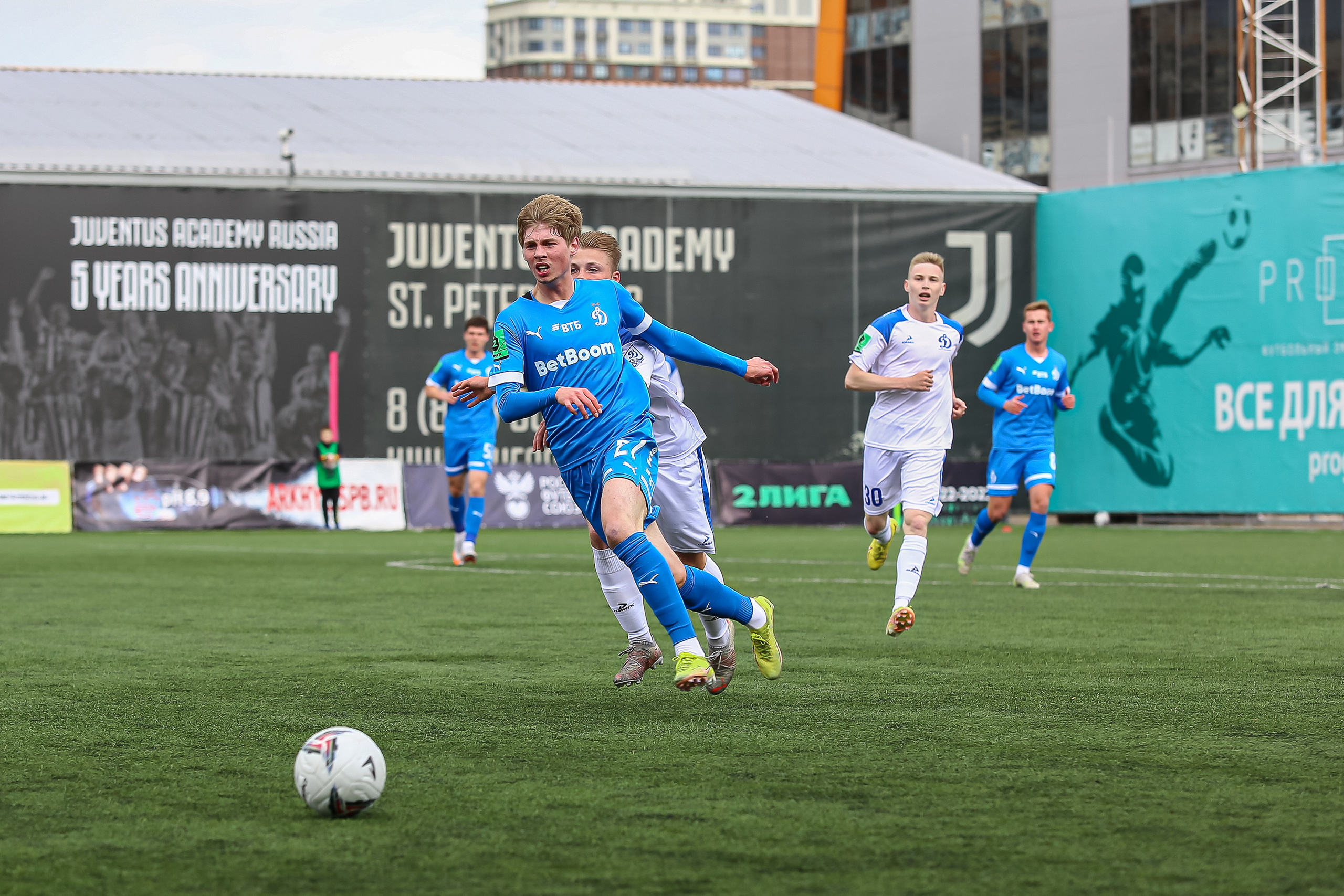 Футбольный матч между командами Динамо СПБ — Динамо 2. Сергей Гусев — спортивная фотография, виртуальные туры, 3д панорамы