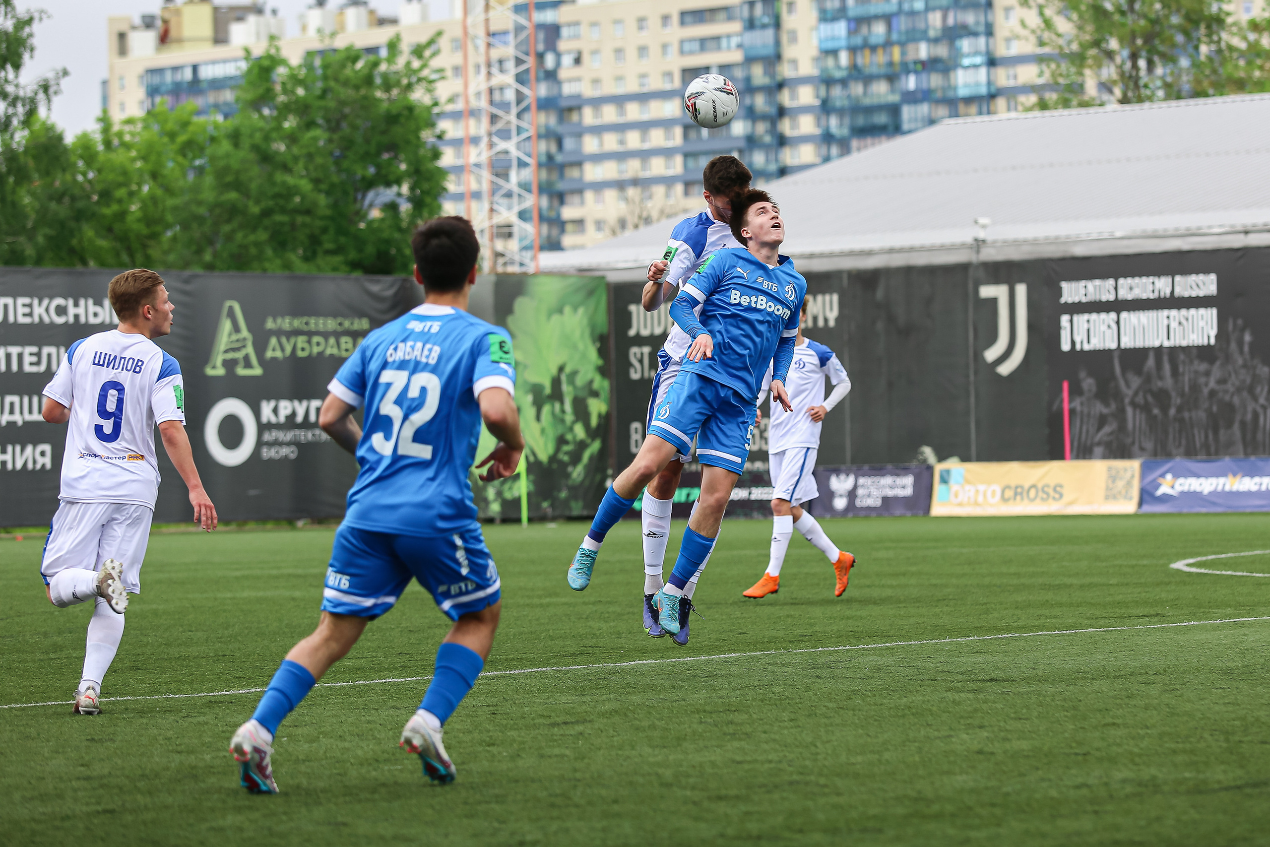 Футбольный матч между командами Динамо СПБ — Динамо 2. Сергей Гусев — спортивная фотография, виртуальные туры, 3д панорамы