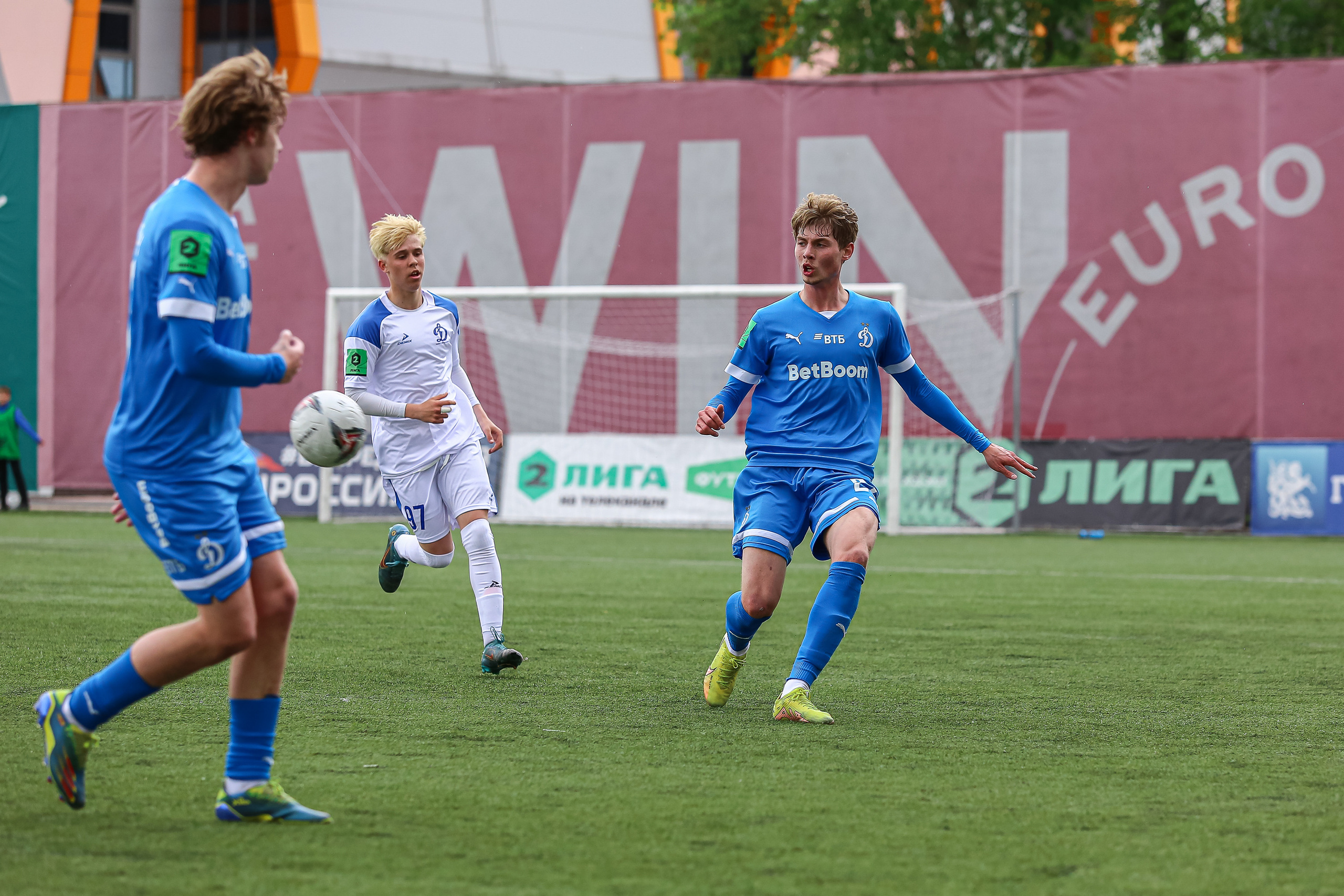 Футбольный матч между командами Динамо СПБ — Динамо 2. Сергей Гусев — спортивная фотография, виртуальные туры, 3д панорамы