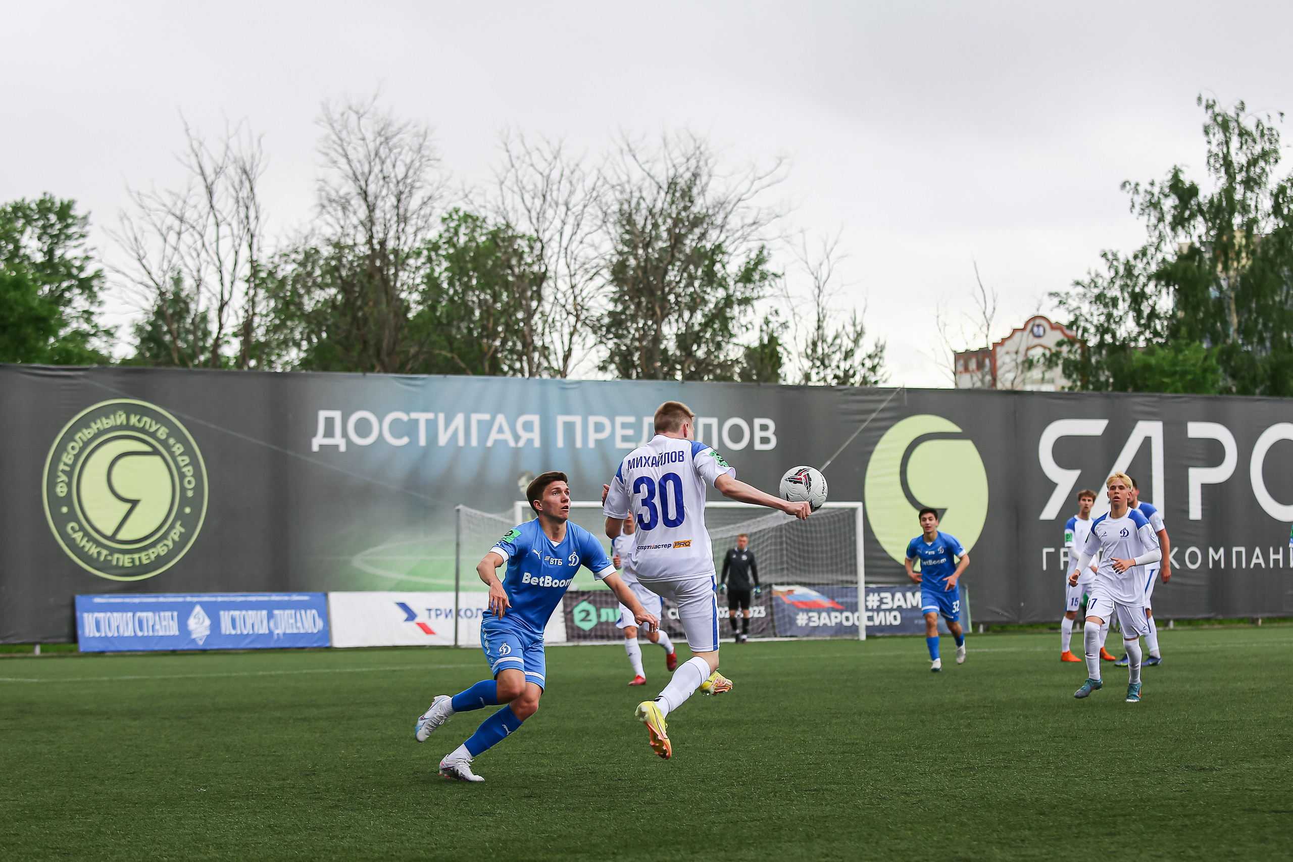 Футбольный матч между командами Динамо СПБ — Динамо 2. Сергей Гусев — спортивная фотография, виртуальные туры, 3д панорамы