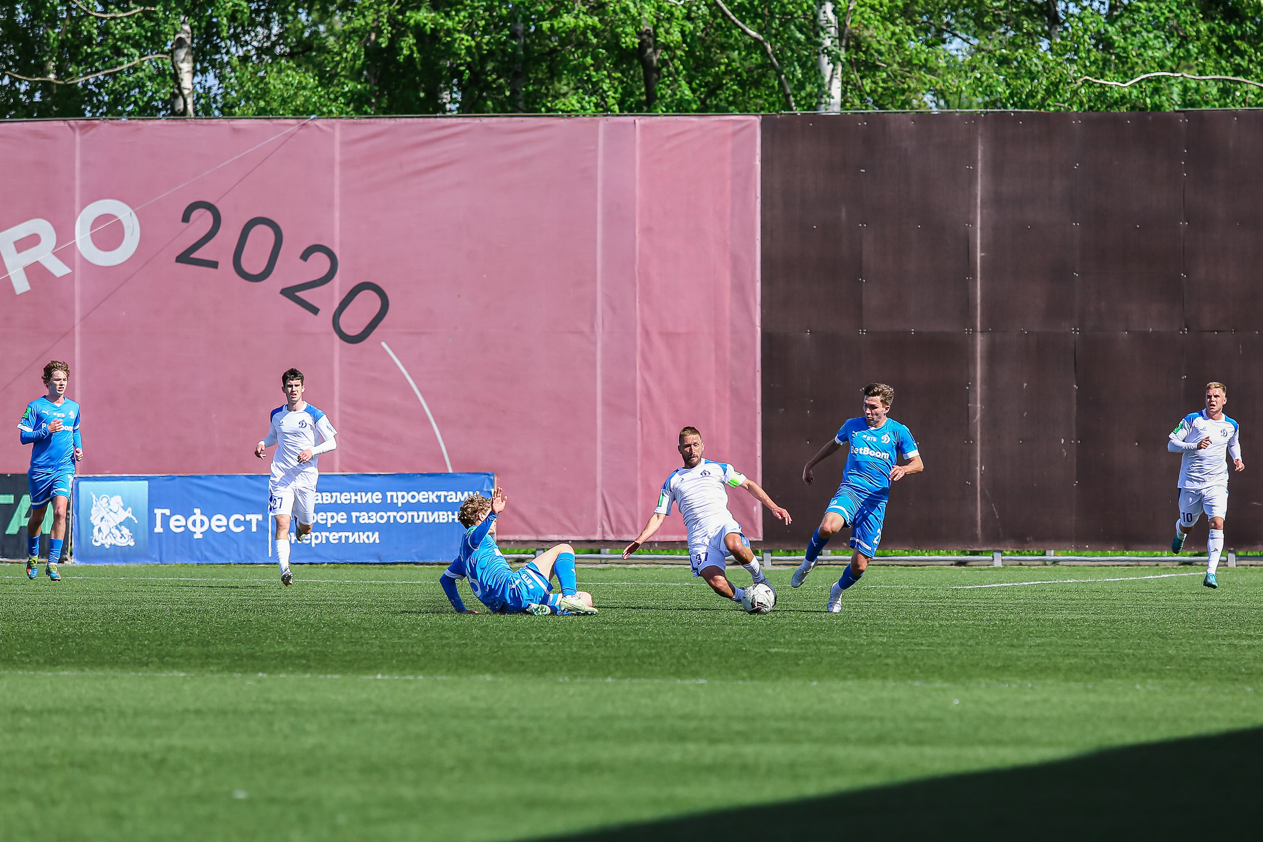 Футбольный матч между командами Динамо СПБ — Динамо 2. Сергей Гусев — спортивная фотография, виртуальные туры, 3д панорамы