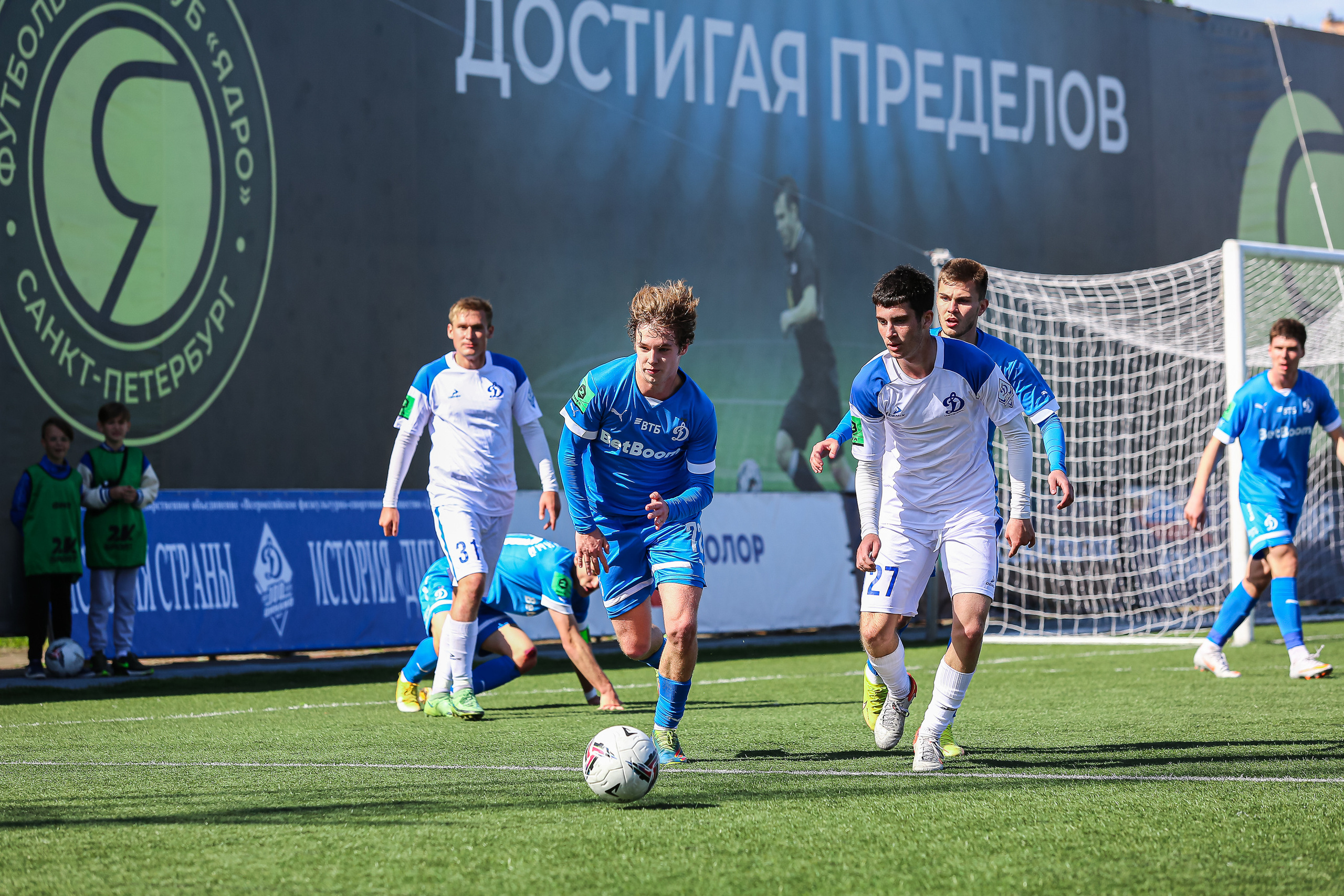 Футбольный матч между командами Динамо СПБ — Динамо 2. Сергей Гусев — спортивная фотография, виртуальные туры, 3д панорамы