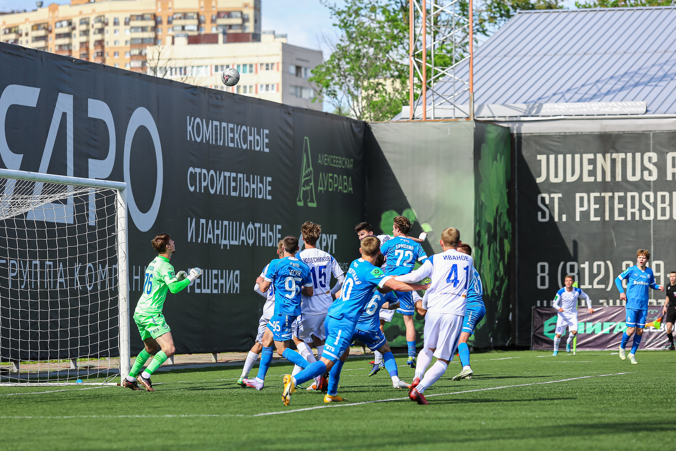 Футбольный матч между командами Динамо СПБ — Динамо 2. Сергей Гусев — спортивная фотография, виртуальные туры, 3д панорамы