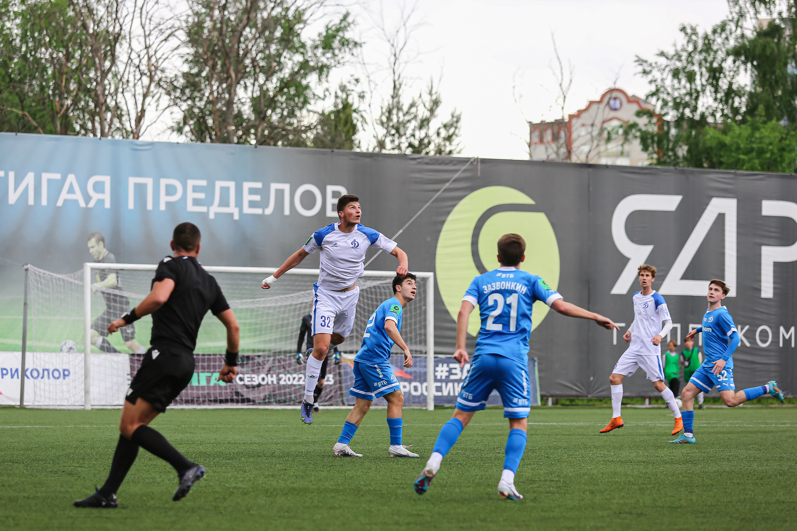 Футбольный матч между командами Динамо СПБ — Динамо 2. Сергей Гусев — спортивная фотография, виртуальные туры, 3д панорамы