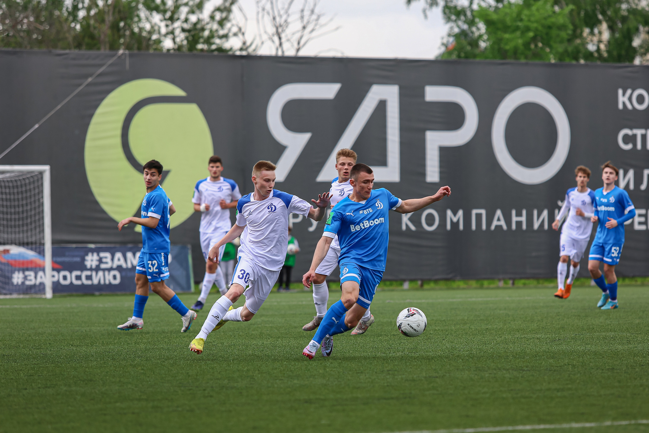 Футбольный матч между командами Динамо СПБ — Динамо 2. Сергей Гусев — спортивная фотография, виртуальные туры, 3д панорамы