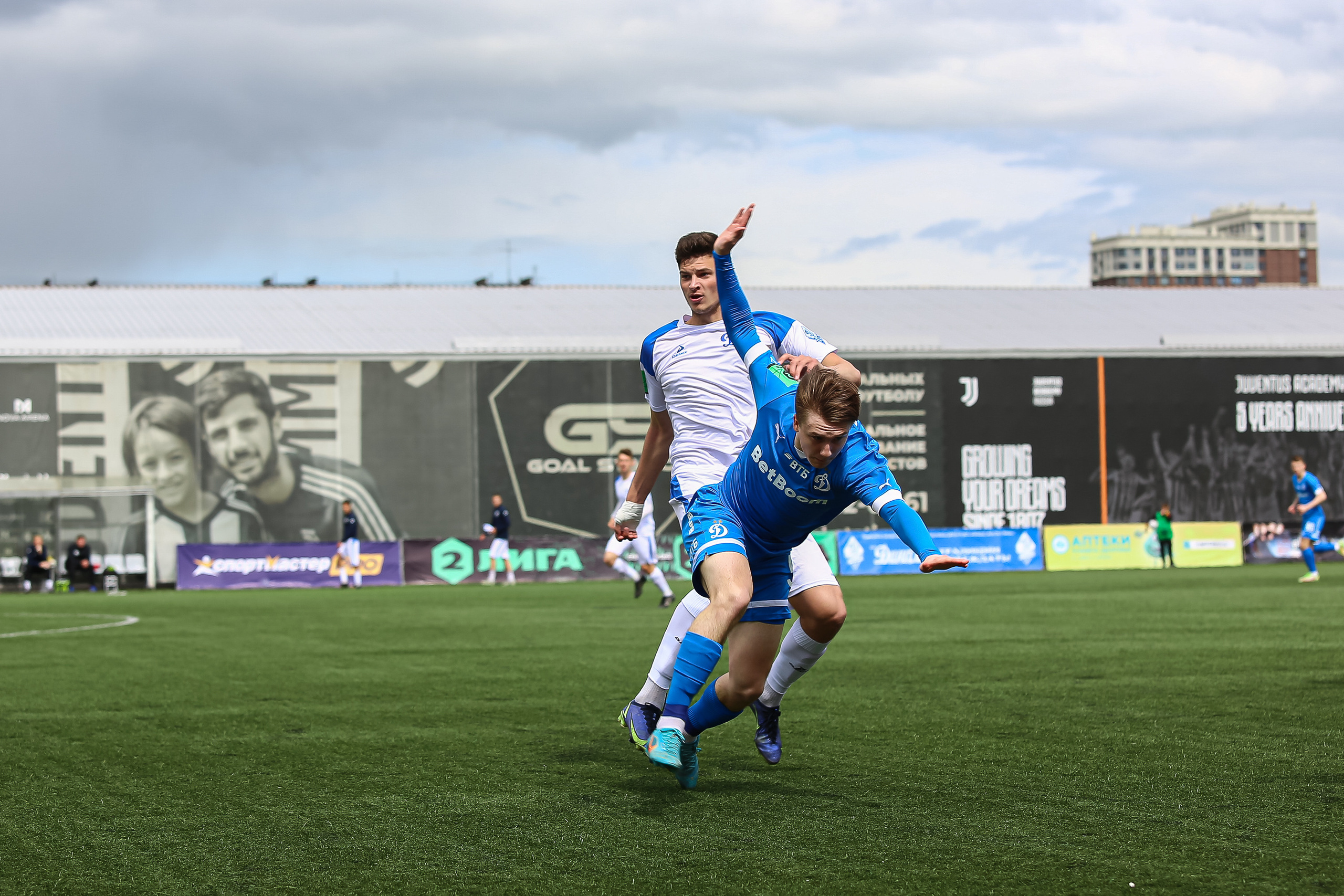 Футбольный матч между командами Динамо СПБ — Динамо 2. Сергей Гусев — спортивная фотография, виртуальные туры, 3д панорамы