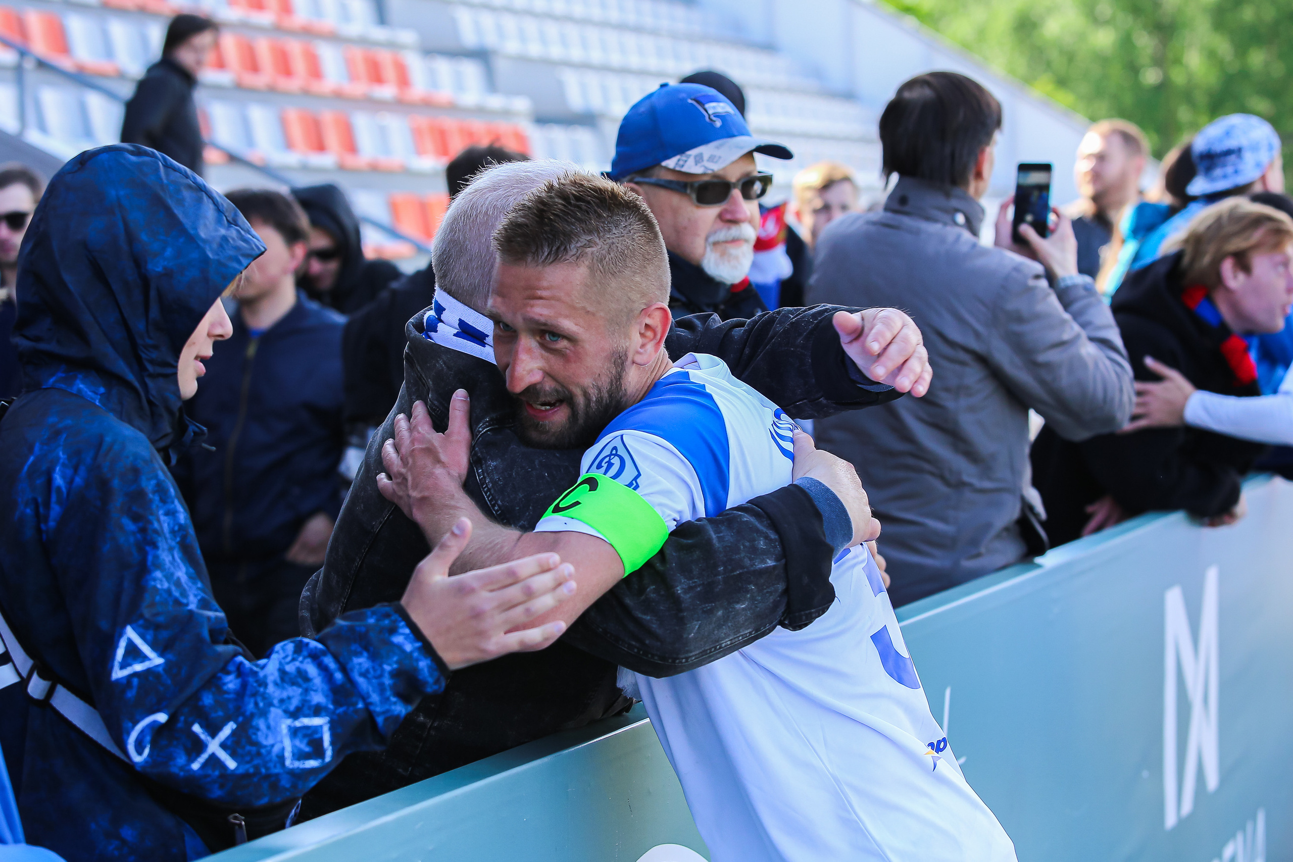 Футбольный матч между командами Динамо СПБ — Динамо 2. Сергей Гусев — спортивная фотография, виртуальные туры, 3д панорамы