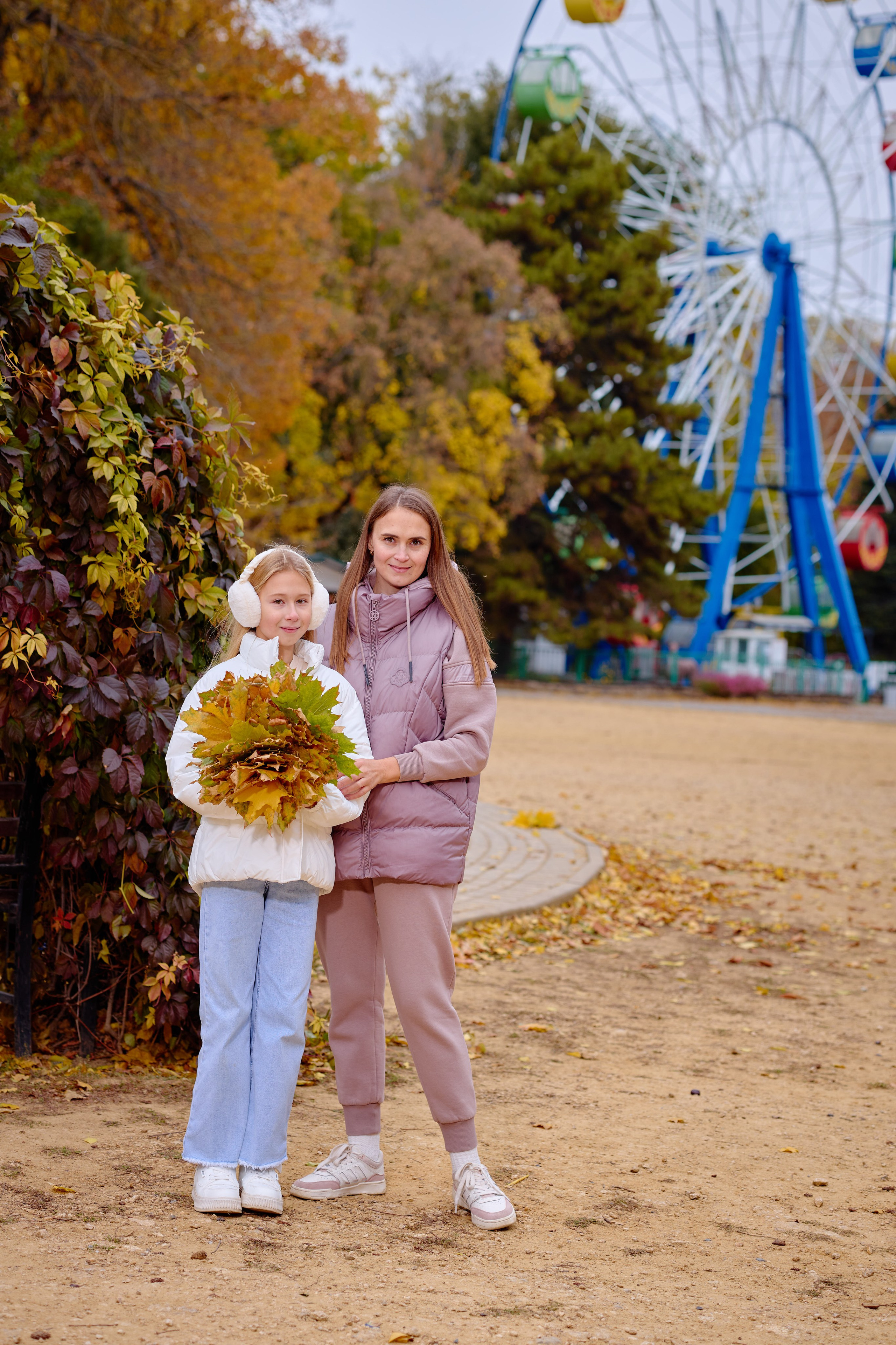 Сьемка для Выпускного Альбома В Парке. Фотограф Выпускные альбомы Таганрог Сергей Коробченко