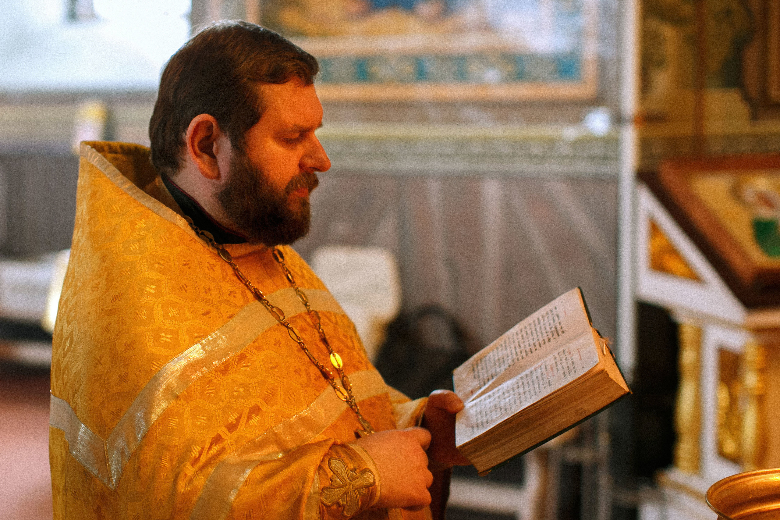 Фотограф на крещение в Сызрани. Свадебный, семейный и школьный фотограф в Сызрани Максим Баталов