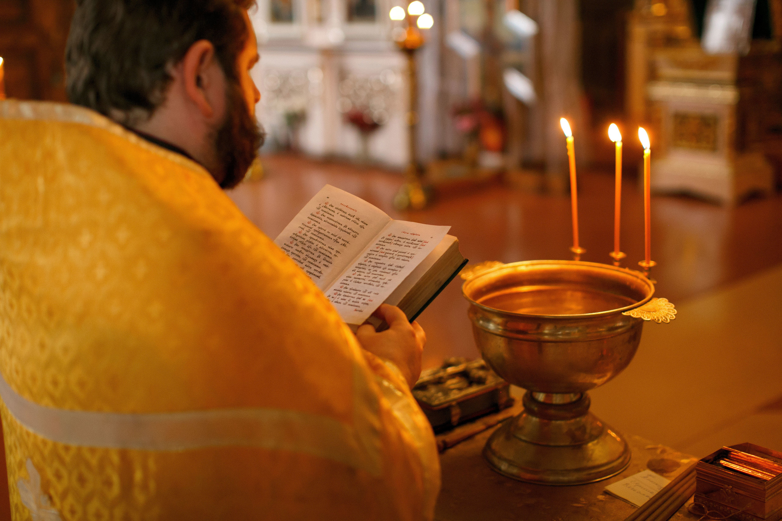 Фотограф на крещение в Сызрани. Свадебный, семейный и школьный фотограф в Сызрани Максим Баталов