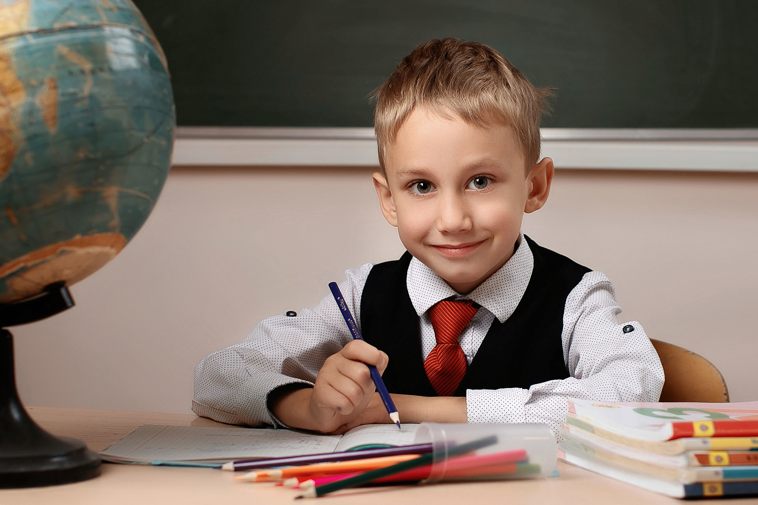 Школьный фотограф в Сызрани. Свадебный, семейный и школьный фотограф в Сызрани Максим Баталов