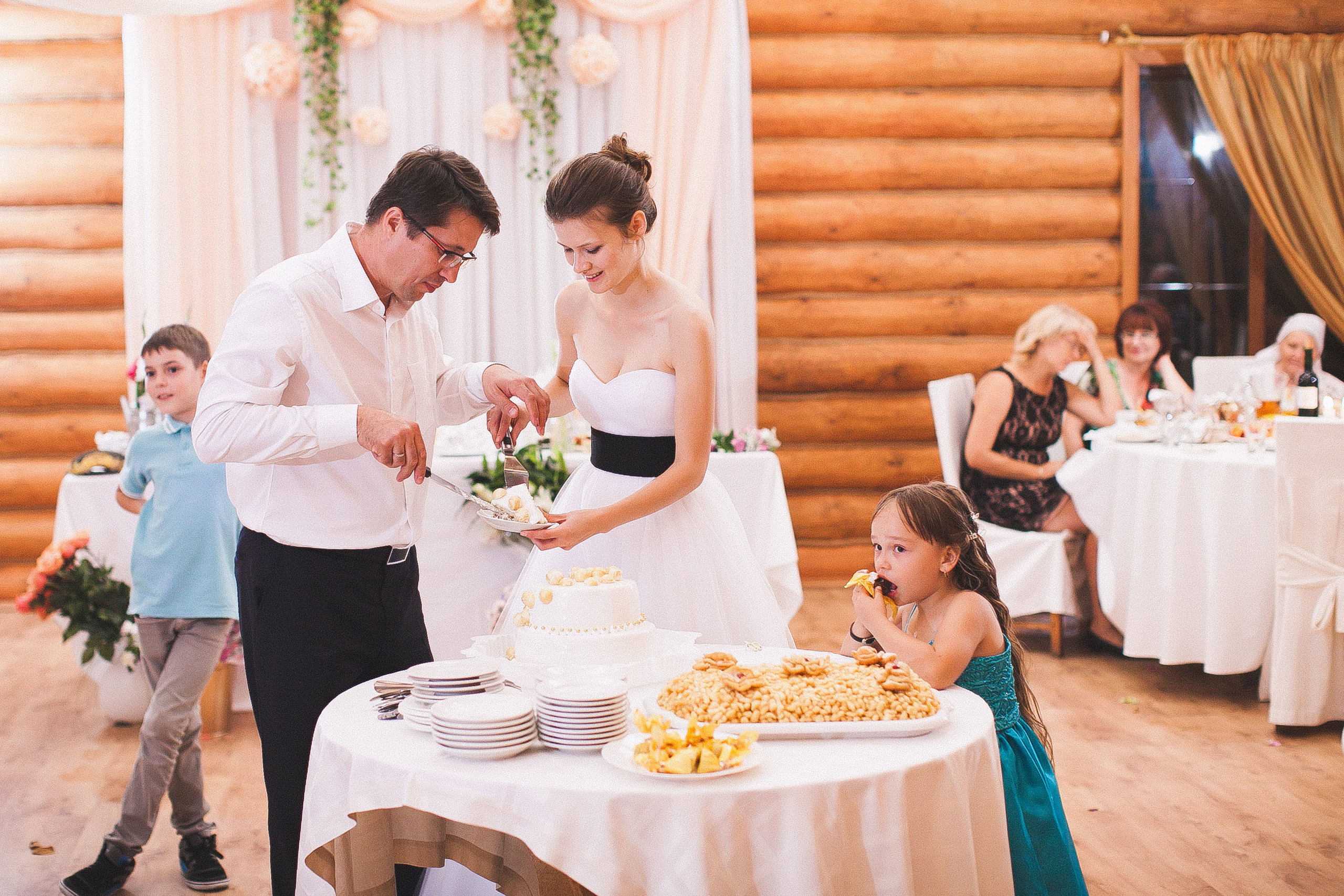 Роберт и Милия. Свадебный, семейный и школьный фотограф в Сызрани Максим Баталов